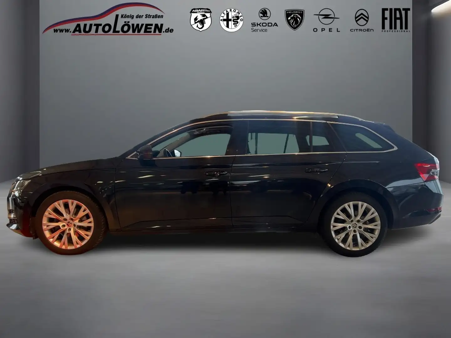 Skoda Superb Combi 2.0 TDI Style, AHK, Memory, Pano Noir - 2