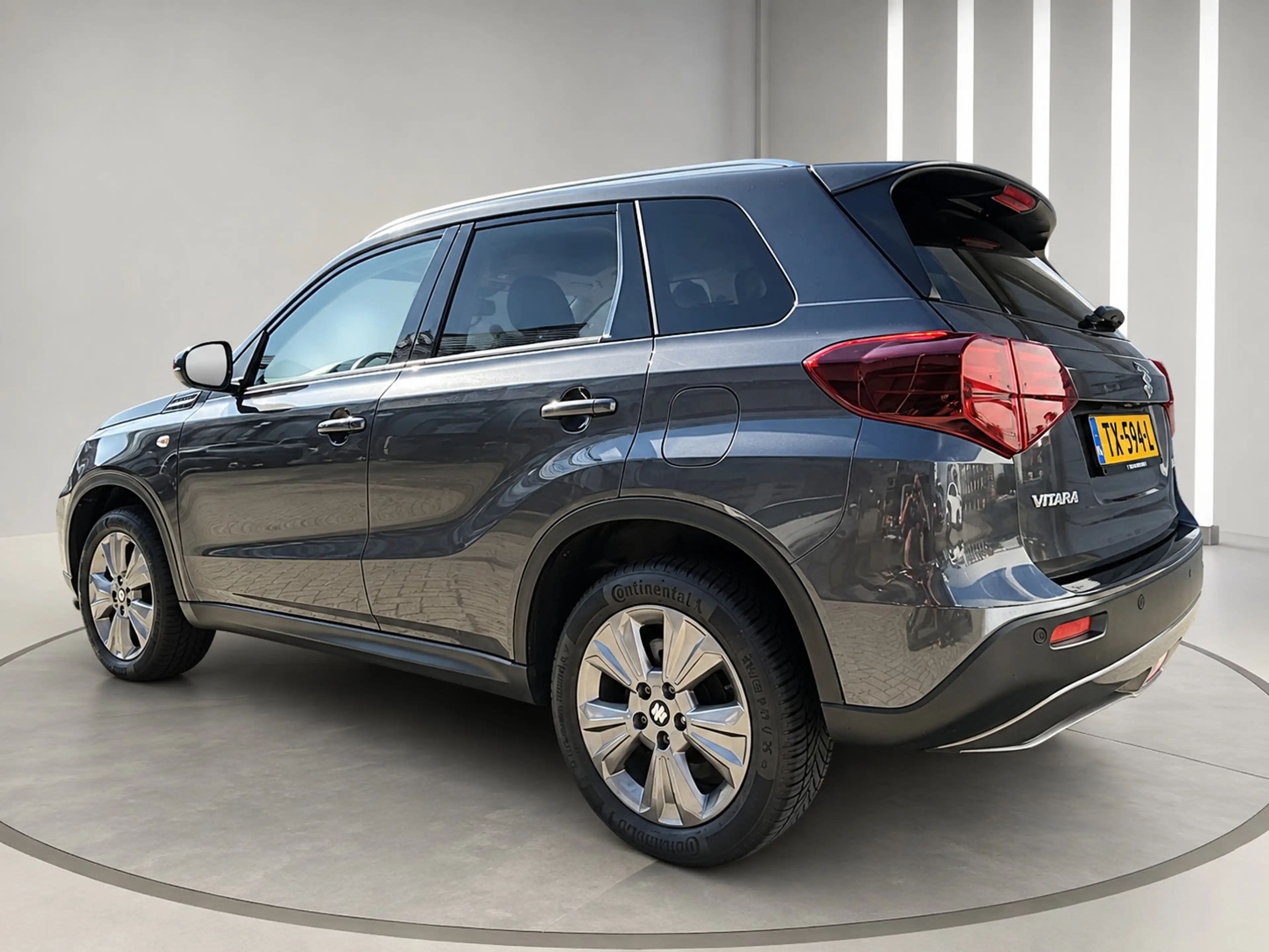 Suzuki Vitara 1.5 Hybrid Style All grip Automaat — photo 8