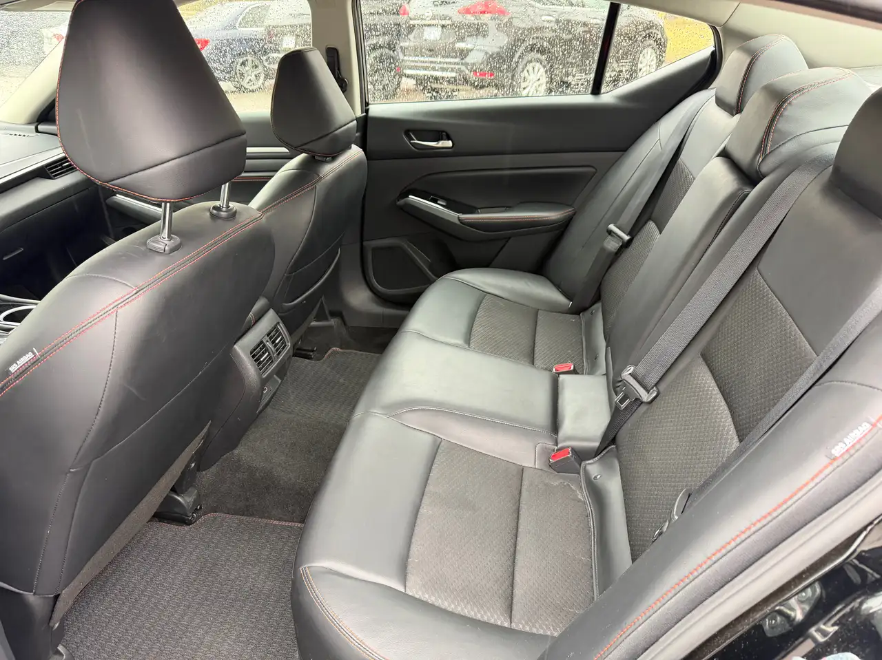 Nissan Altima снимка Nissan Altima