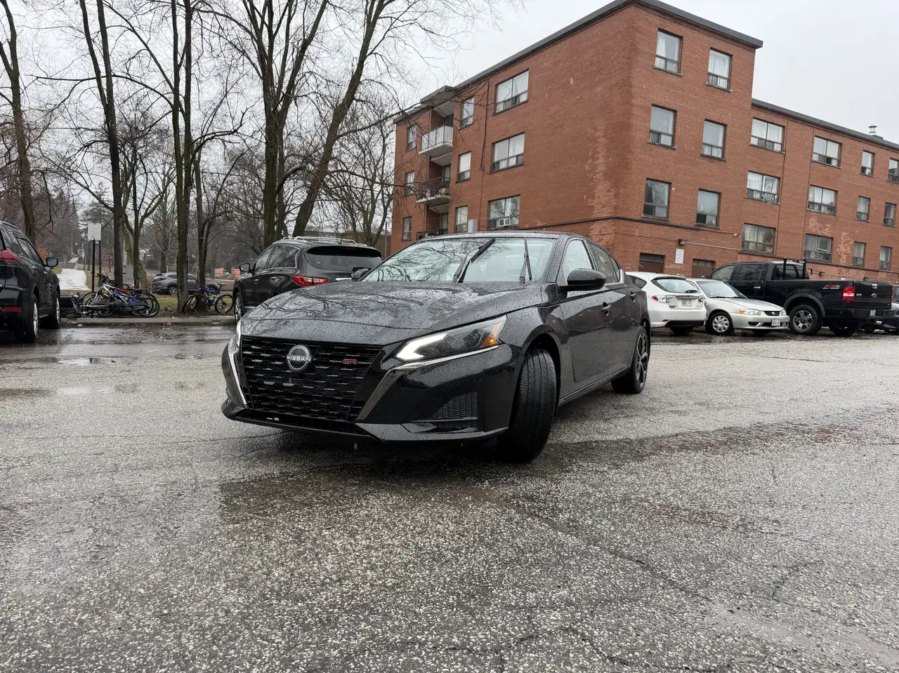 Nissan Altima снимка Nissan Altima