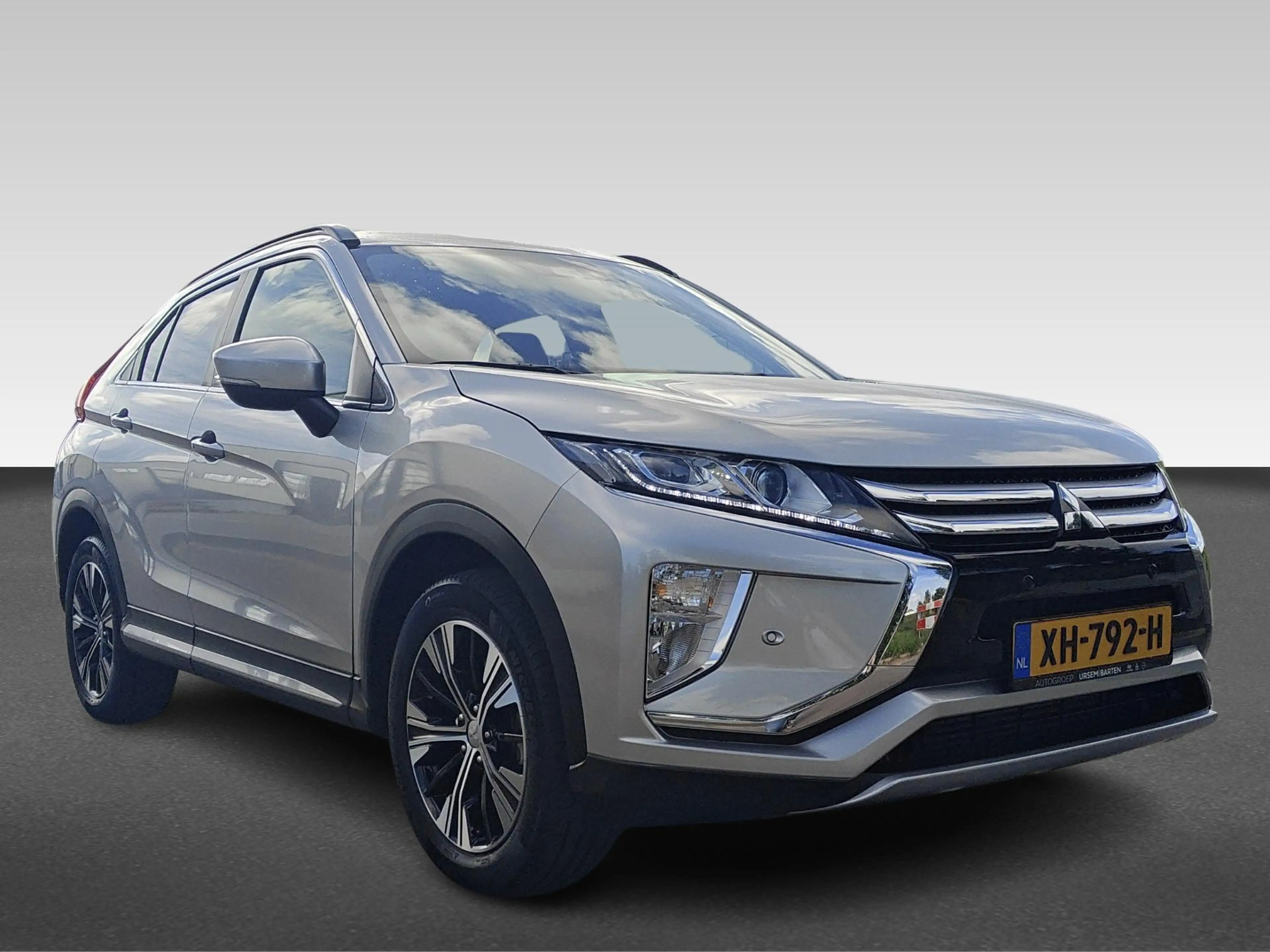 Mitsubishi Eclipse Cross 1.5 DI-T Intense | Achteruitrijcamera | Apple Carp — photo 8