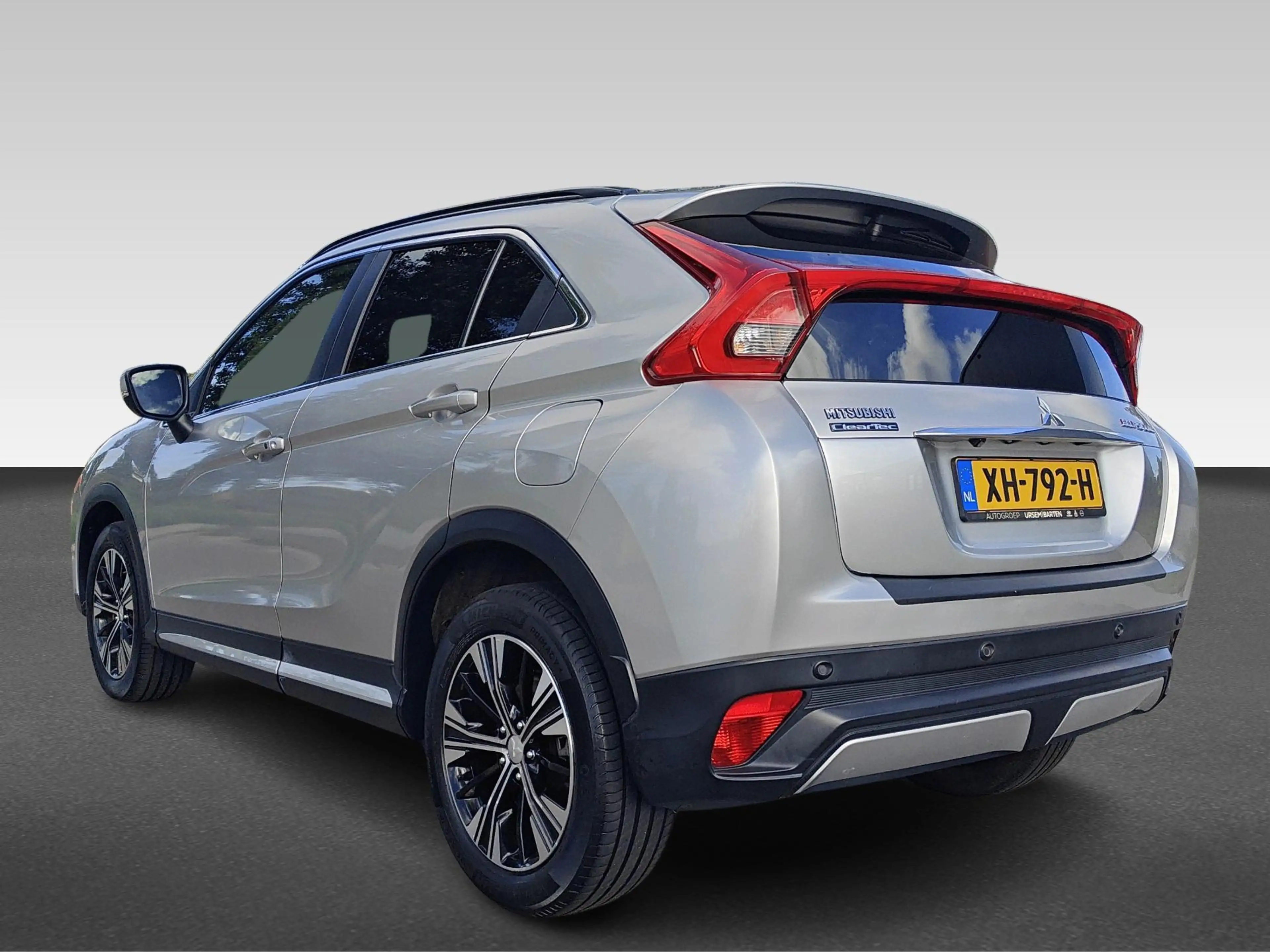 Mitsubishi Eclipse Cross 1.5 DI-T Intense | Achteruitrijcamera | Apple Carp — photo 3
