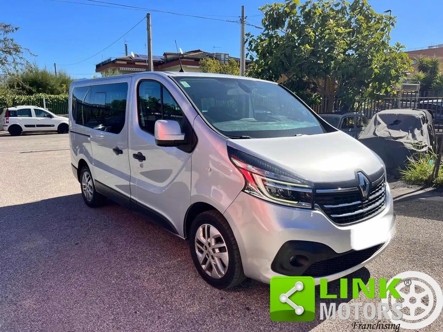 Renault Trafic T27 2.0 dCi 120CV PC-TN Intens Gris - 1