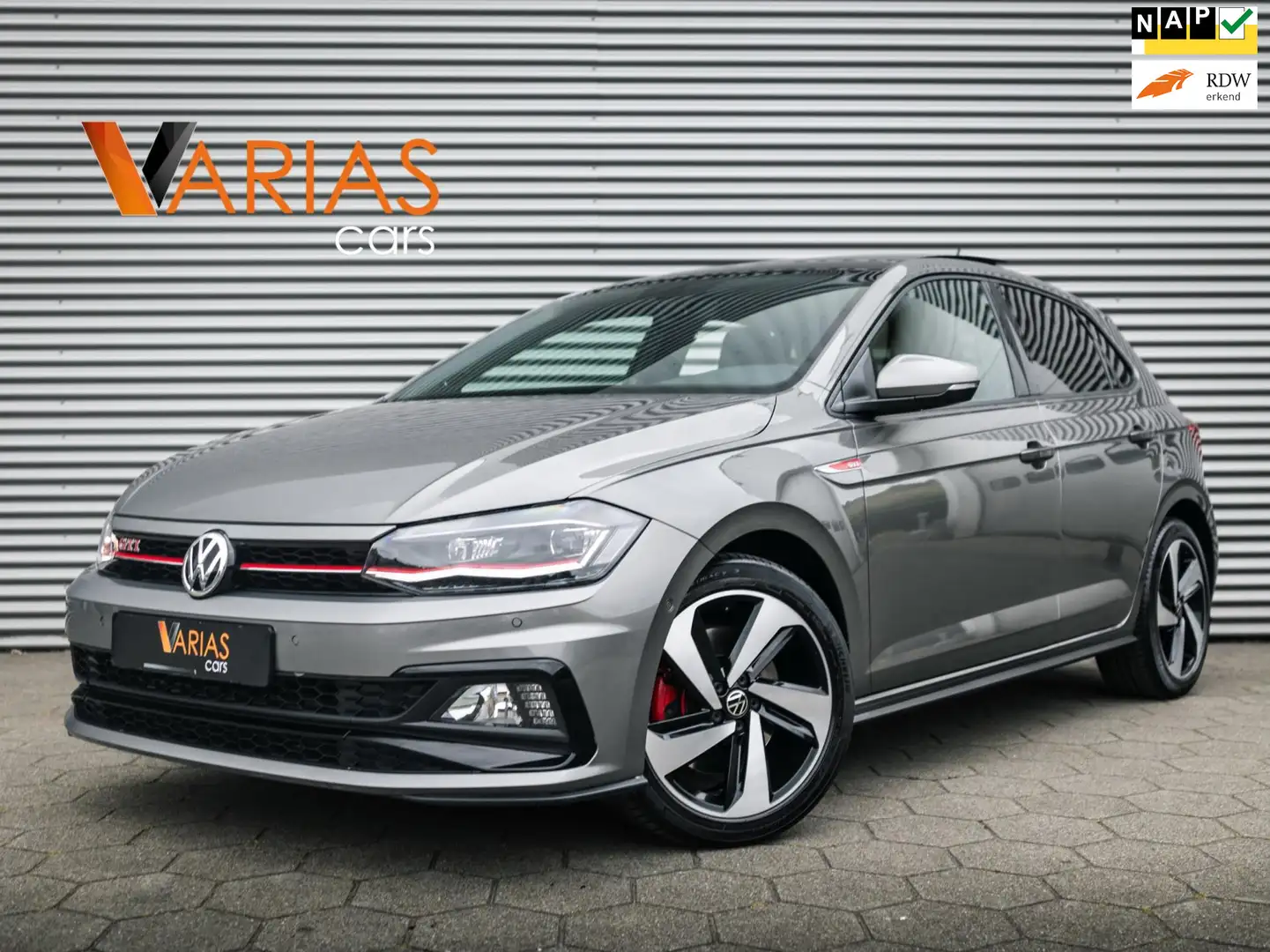 Volkswagen Polo GTI 2.0 TSI Pano Beats Navi Cruise CarPlay Gris - 1