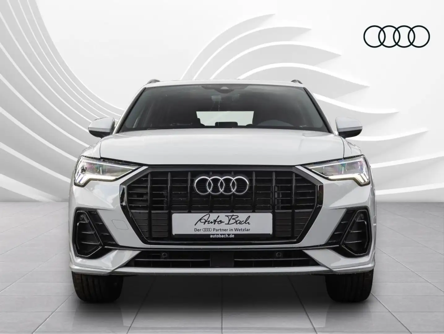 Audi Q3 S line 35TFSI Stronic Navi LED virtual Panorama GR Weiß - 2