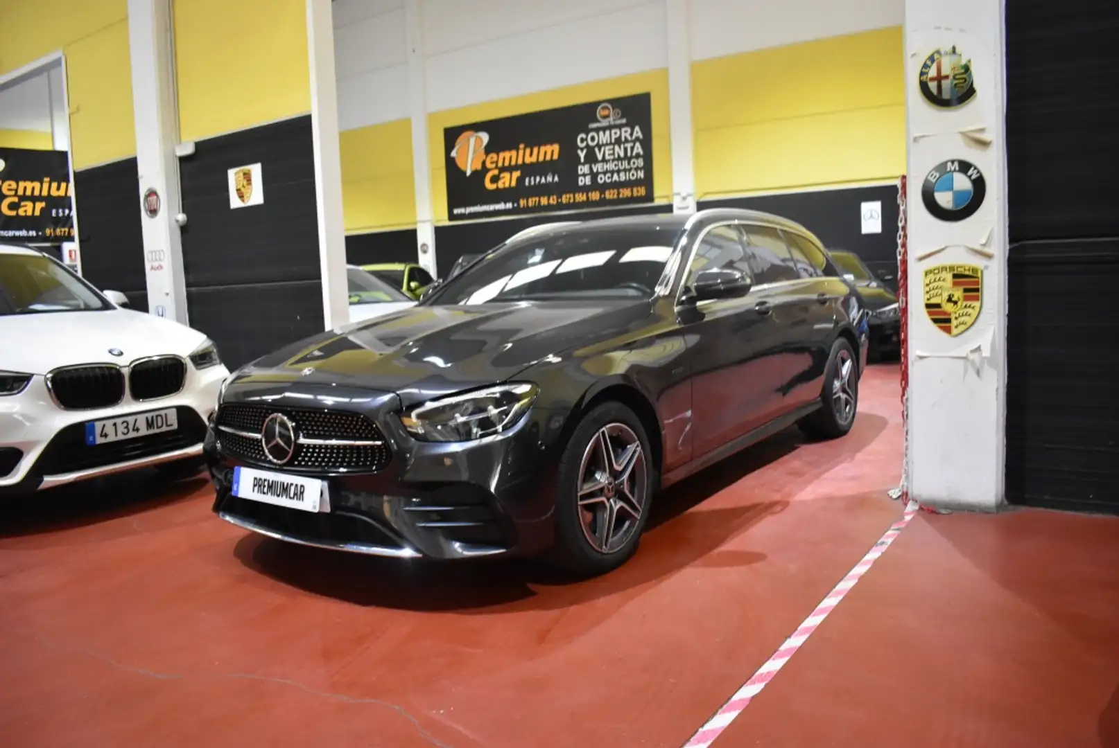Mercedes-Benz E 300 Estate de 4Matic Negro - 1