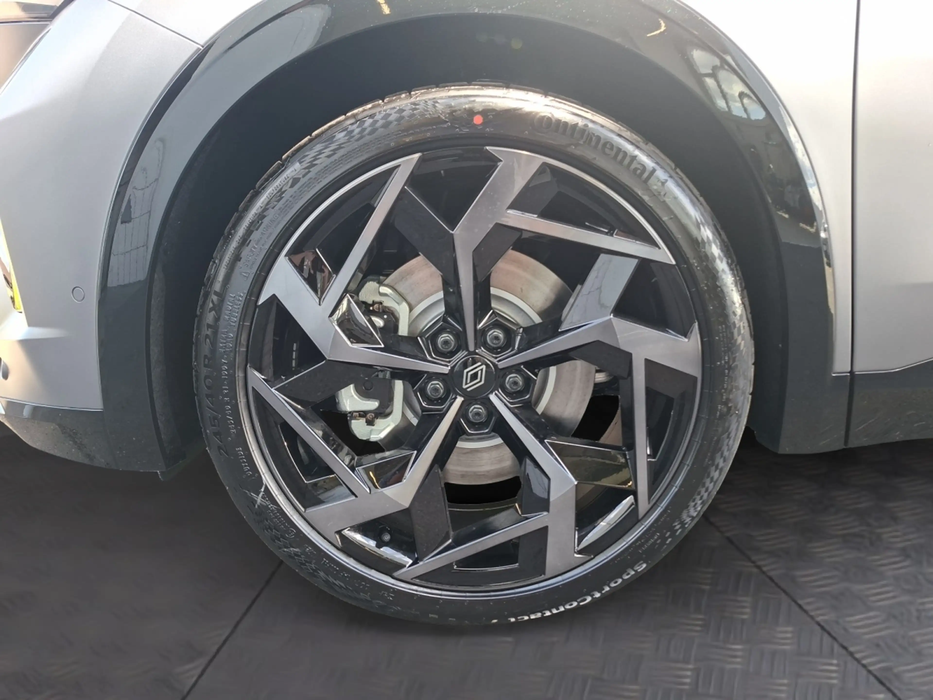 Renault Rafale Atelier Alpine Hyper Hybrid E-Tech — photo 13
