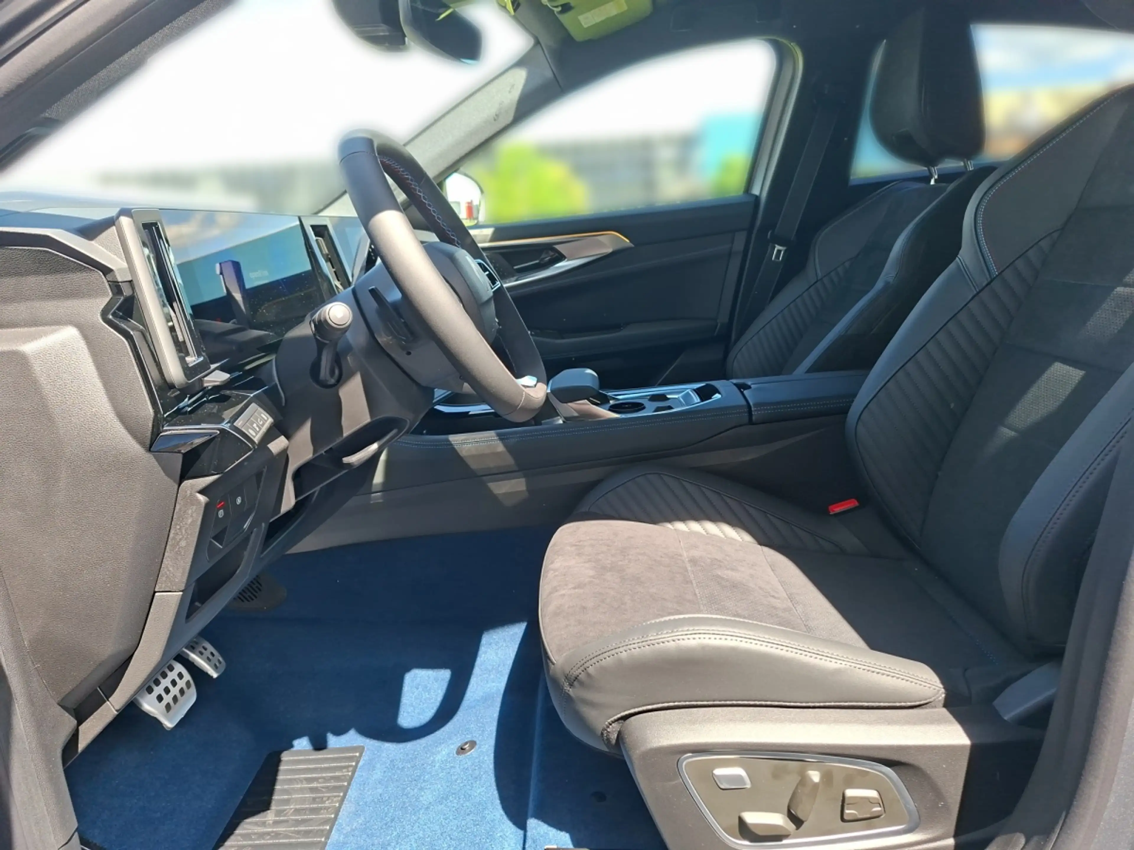Renault Rafale Atelier Alpine Hyper Hybrid E-Tech — photo 5