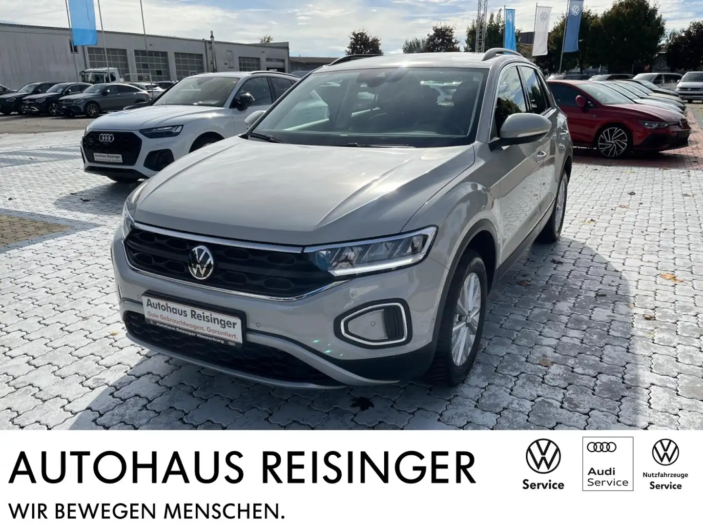 Volkswagen T-Roc 1.5 TSI DSG LIFE (Navi,AHK,APP,LED,PDC,SH) Klima Grau - 1