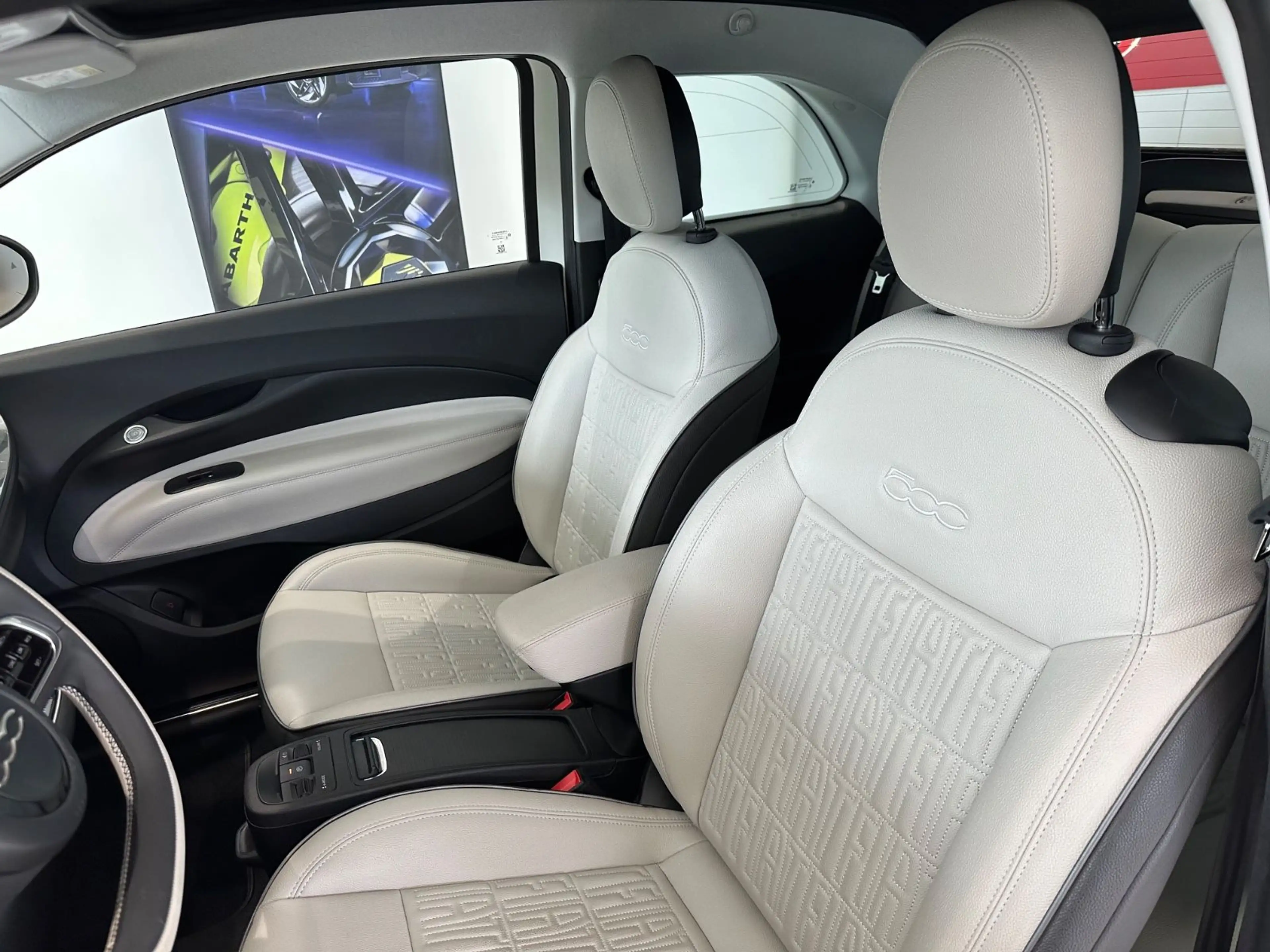 Fiat 500e 500 e la Prima by Bocelli Cabrio — photo 10
