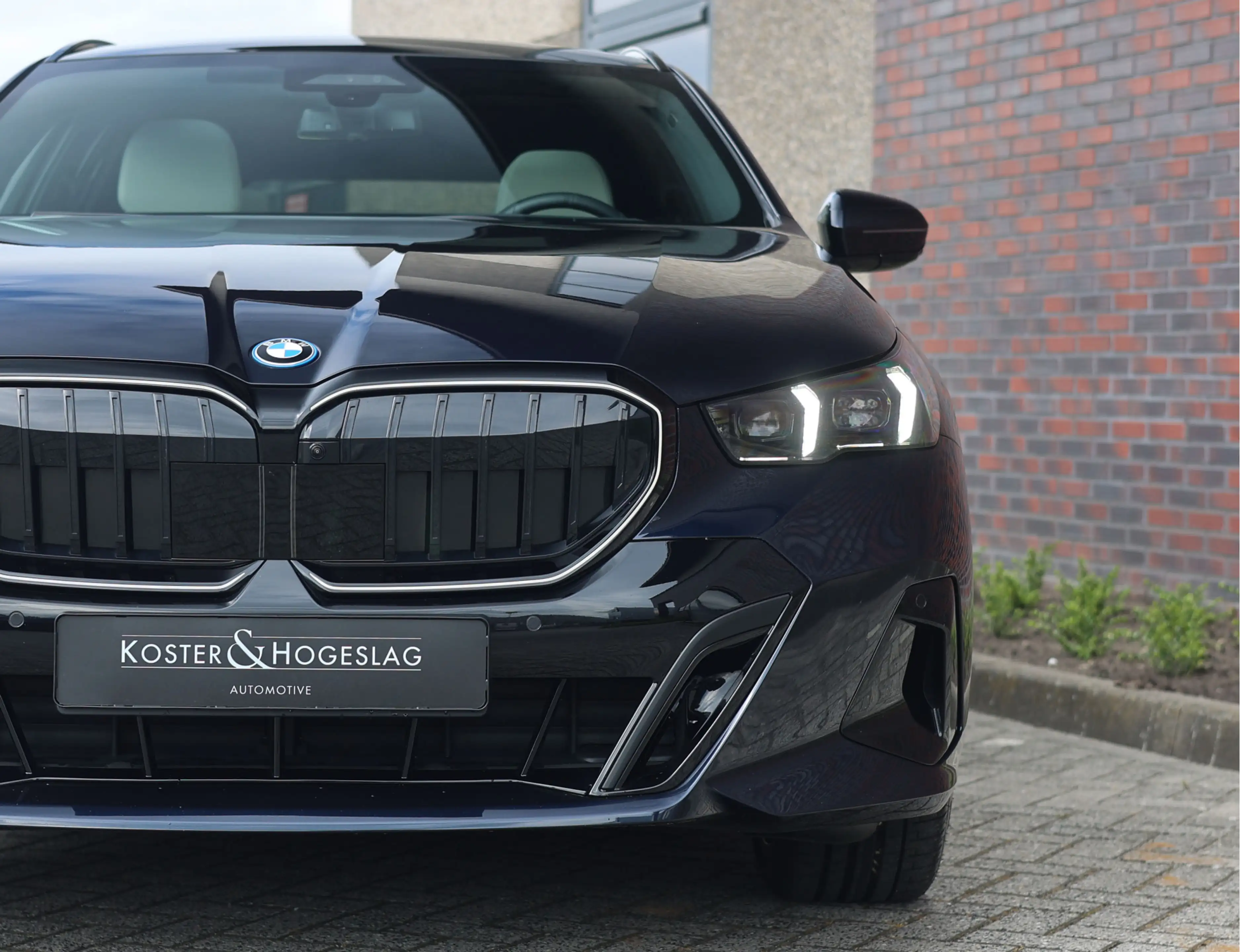 BMW 550 5-serie Touring 550e xDrive | Pano - Trekhaak - HU — photo 14