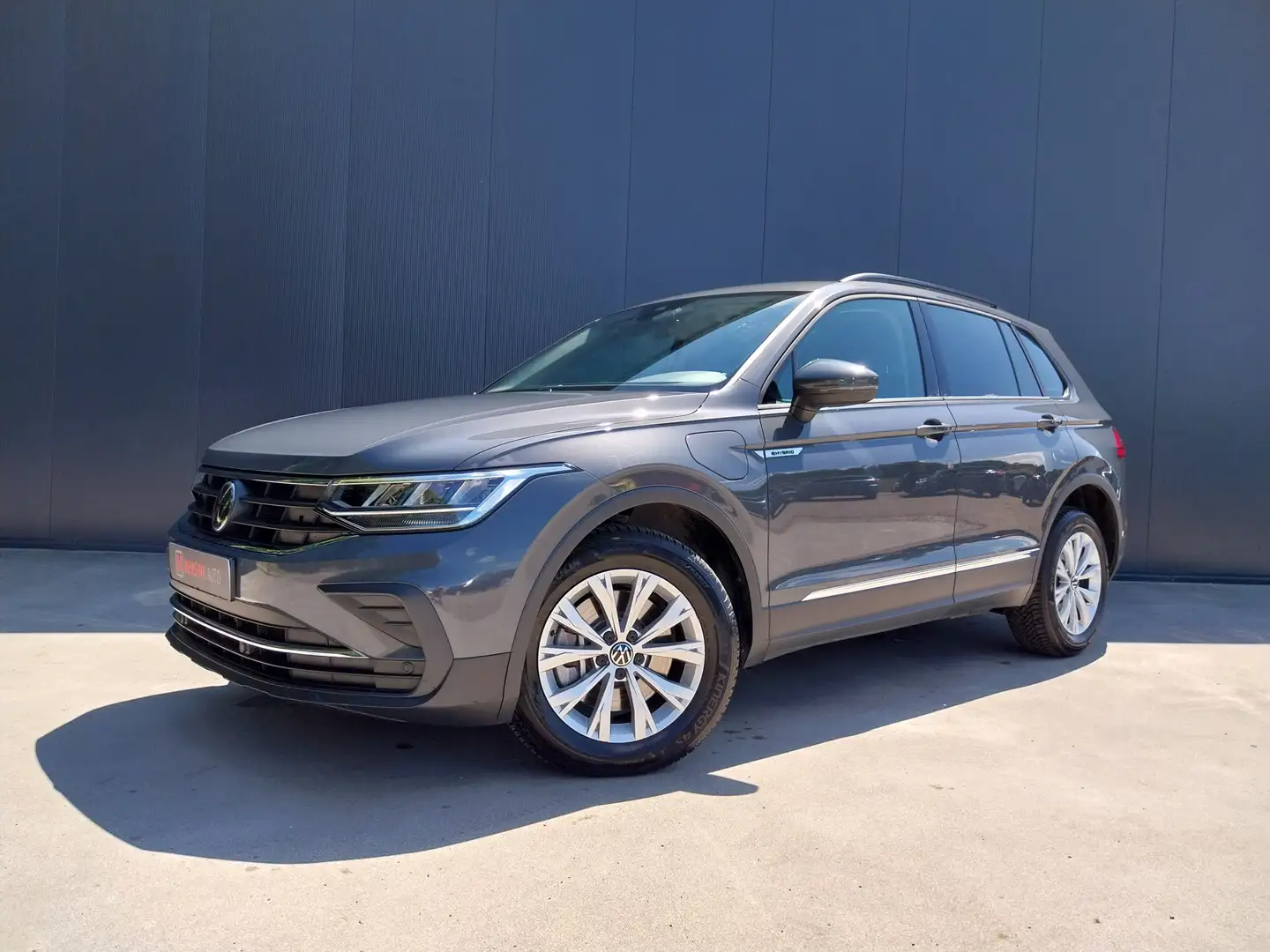 Volkswagen Tiguan 1.4 TSI eHybrid PHEV 1e EIGENAAR VIRTUAL COCKPIT A Gris - 1