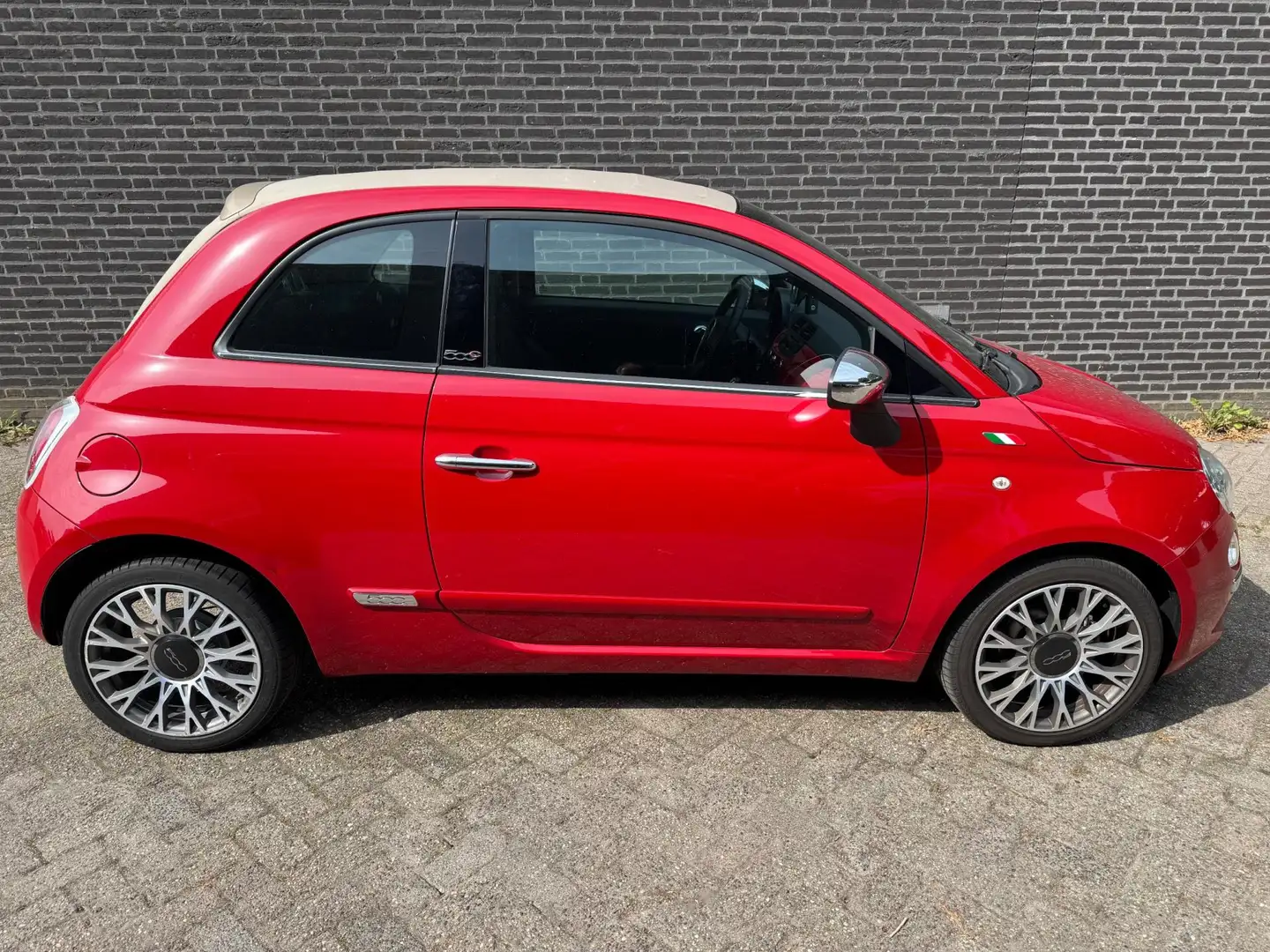 Fiat 500C 0.9 TwinAir Lounge Rouge - 2