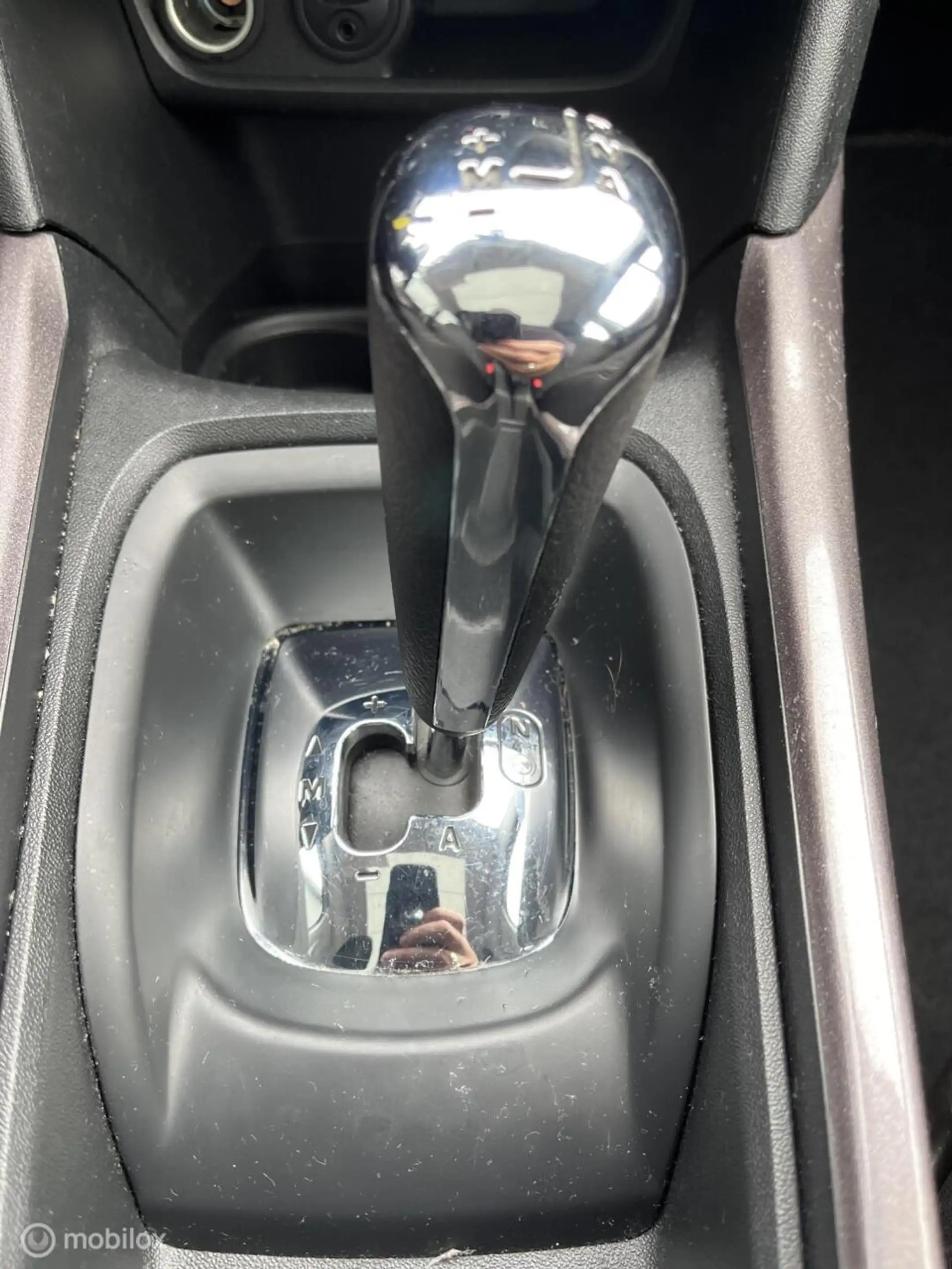 Peugeot 2008 1.2 PureTech Active automaat — photo 15