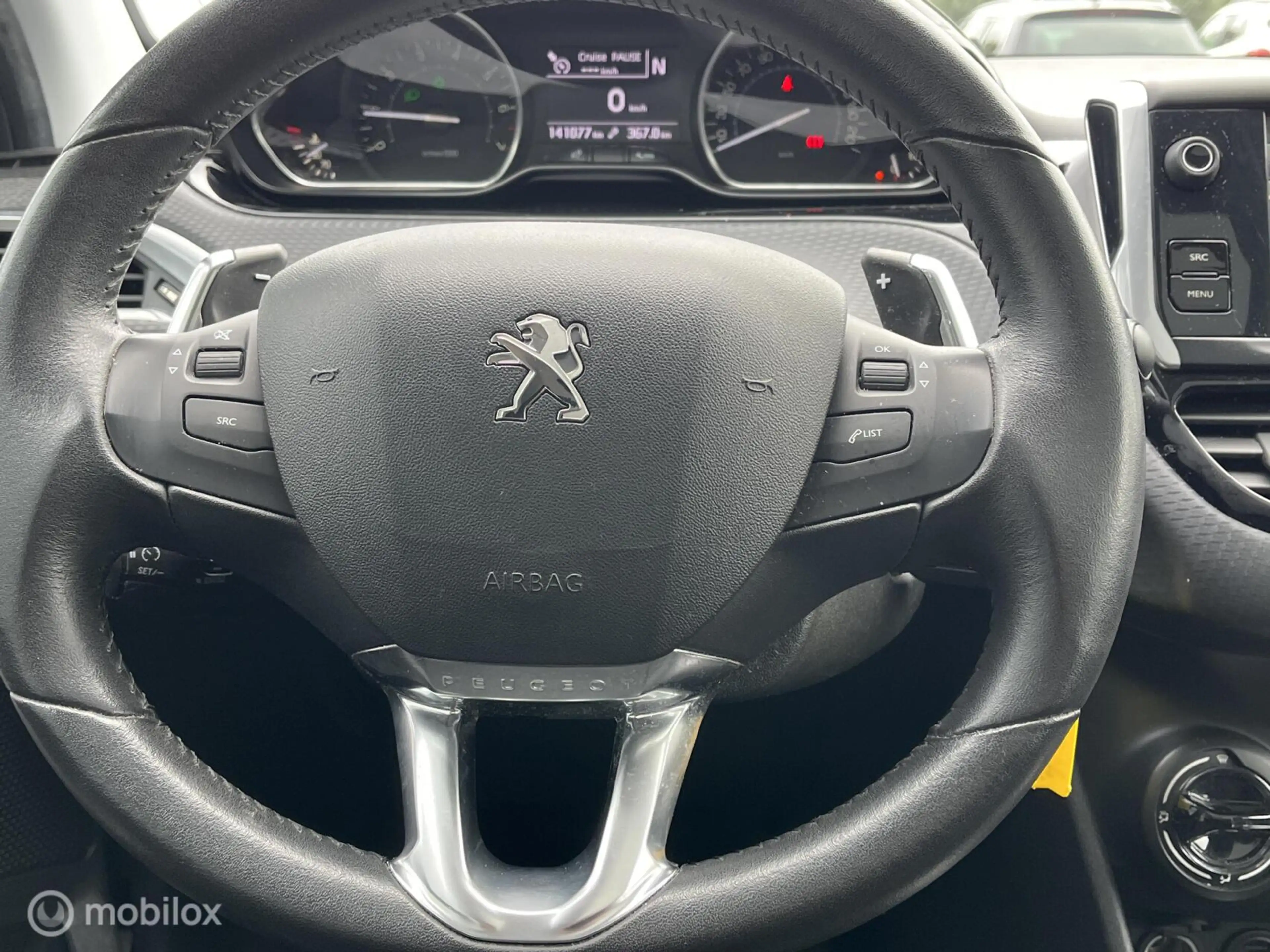 Peugeot 2008 1.2 PureTech Active automaat — photo 20