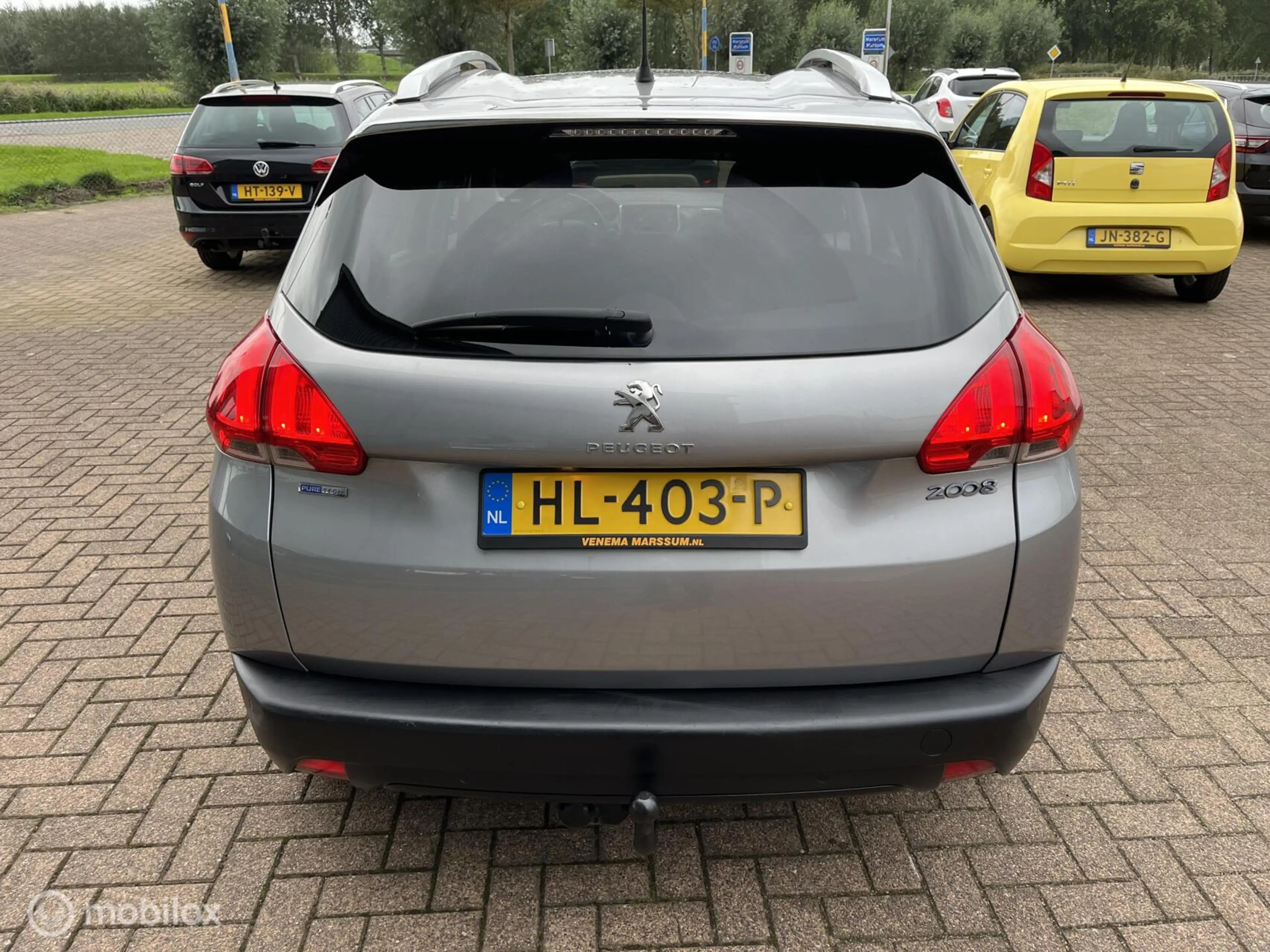 Peugeot 2008 1.2 PureTech Active automaat — photo 9