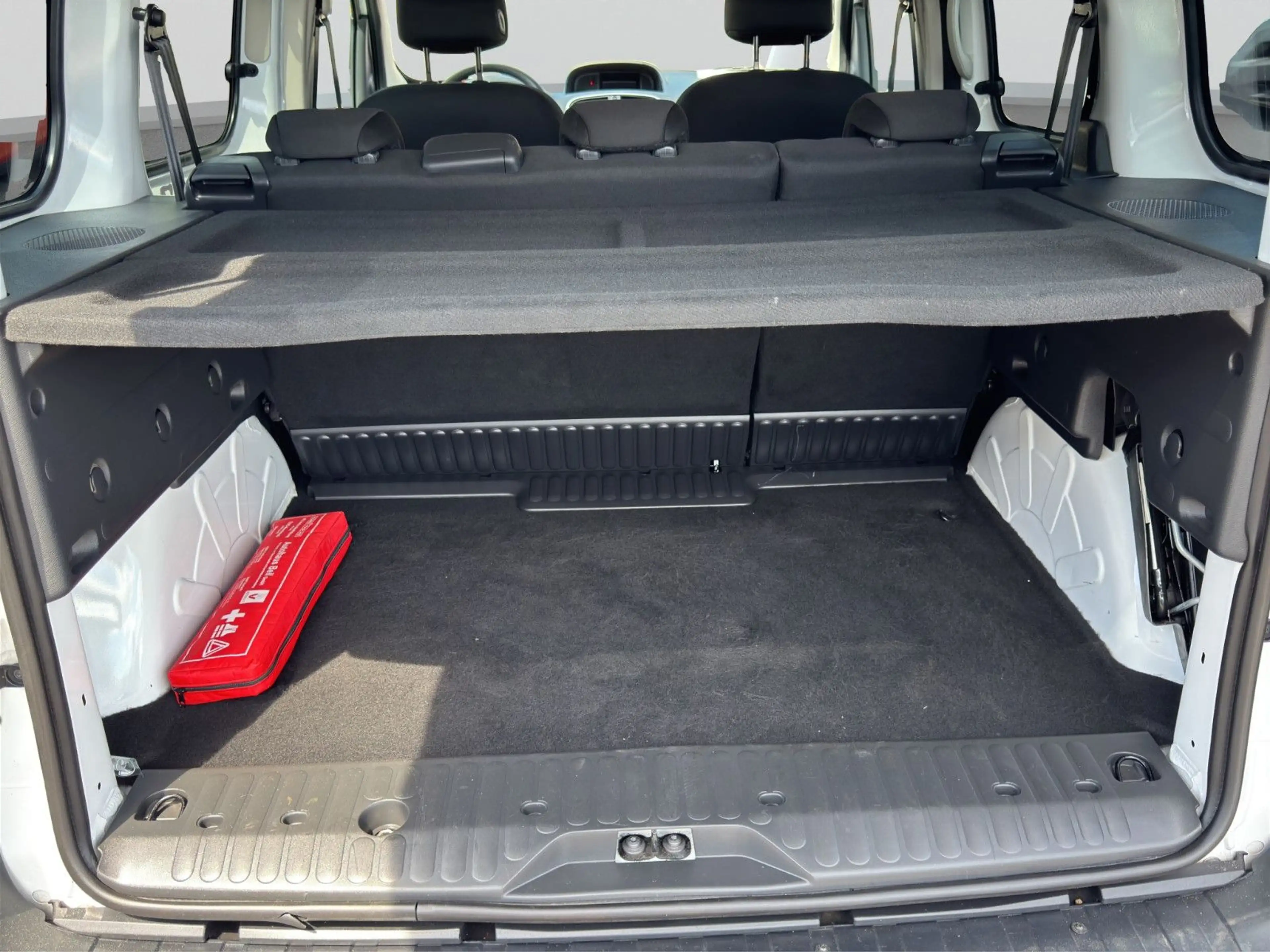 Renault Kangoo 1.5 dCi 90 Experience Klang & Klima Paket — photo 8