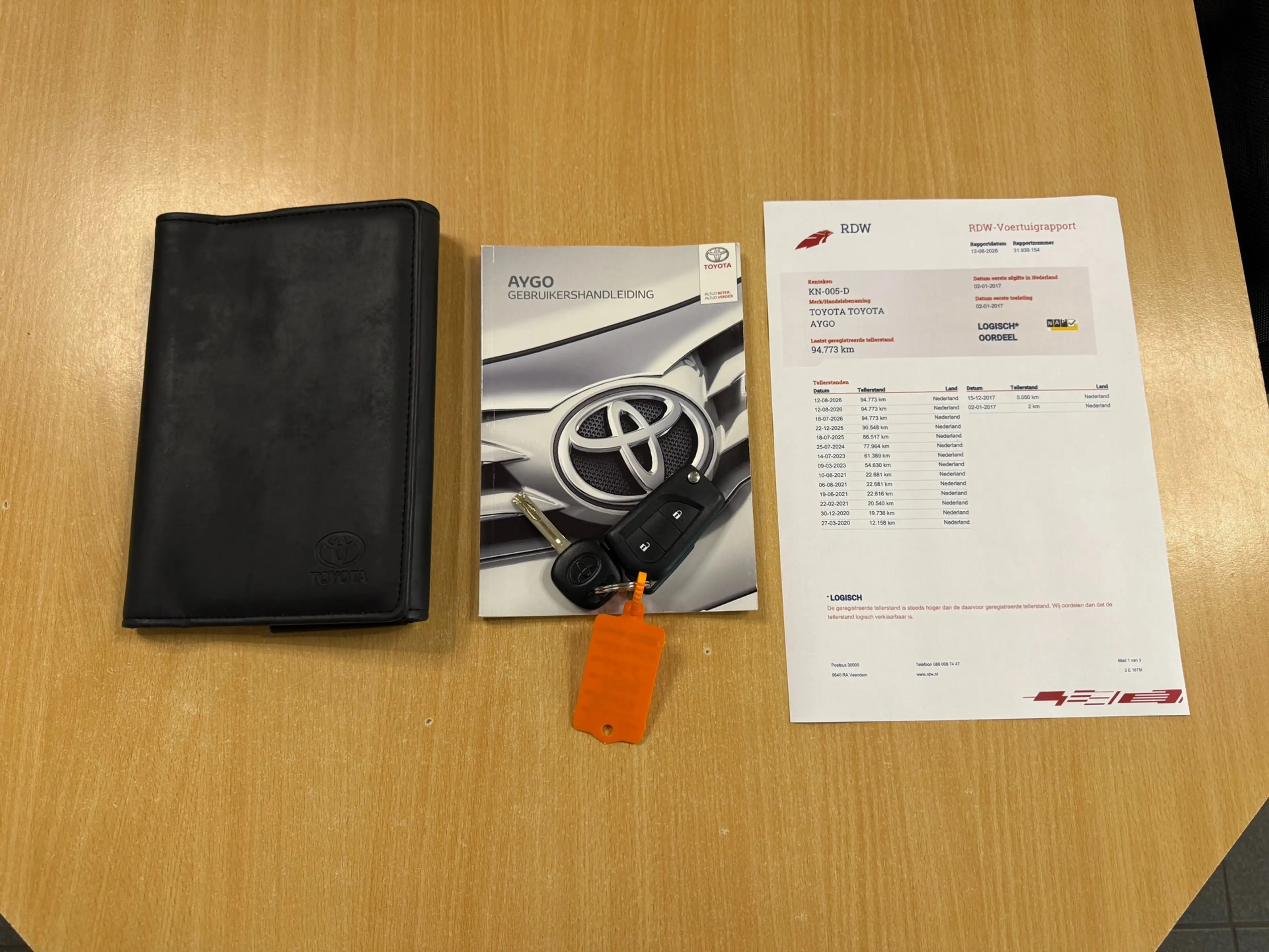 Toyota Aygo 1.0 VVT-i x-play * Navigatie / Camera / Airco / 5 — photo 24