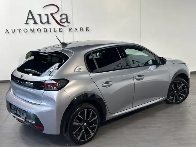 Peugeot 208 view 5