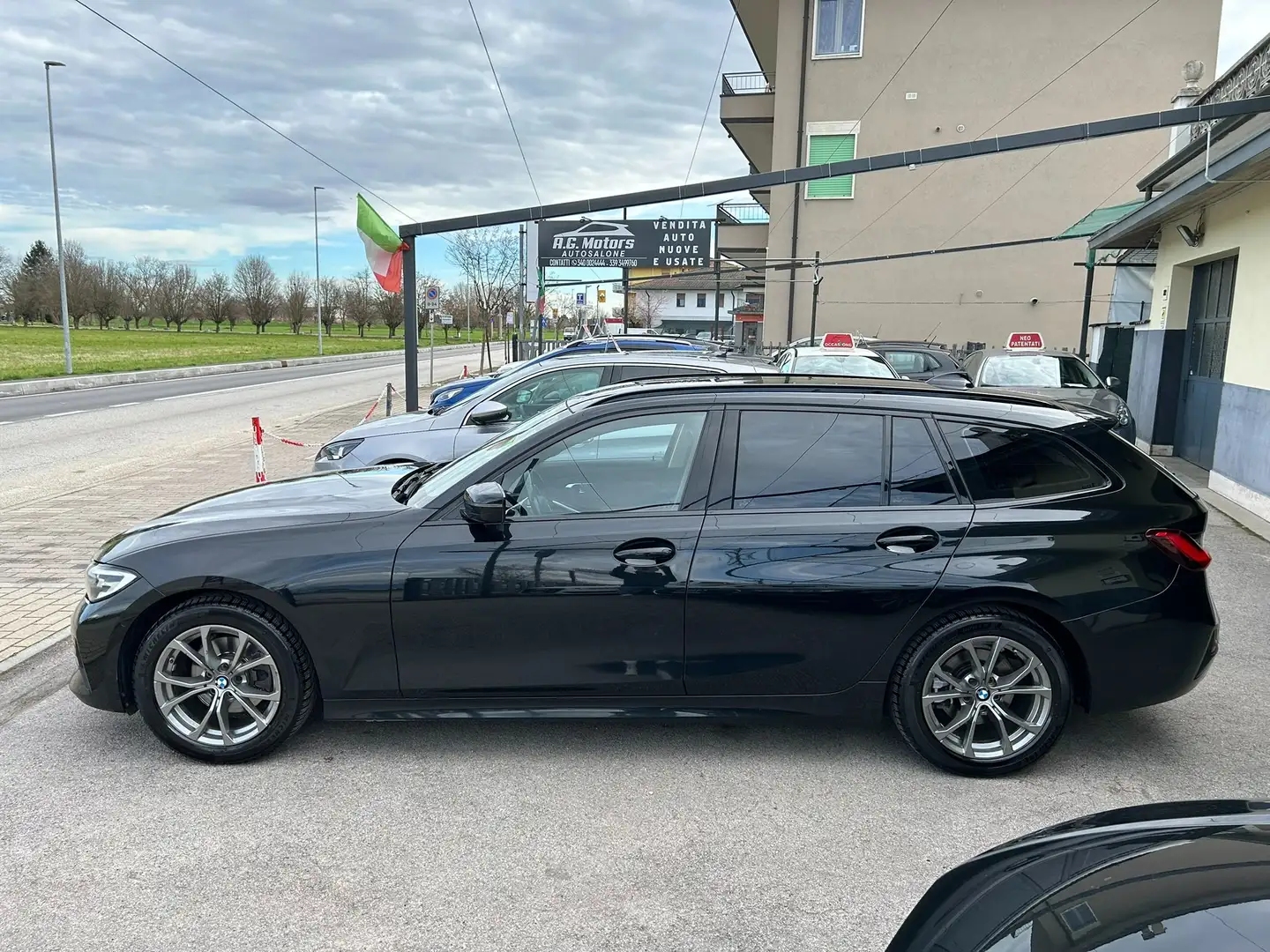 BMW 320 d Touring 190CV Sport auto Nero - 2