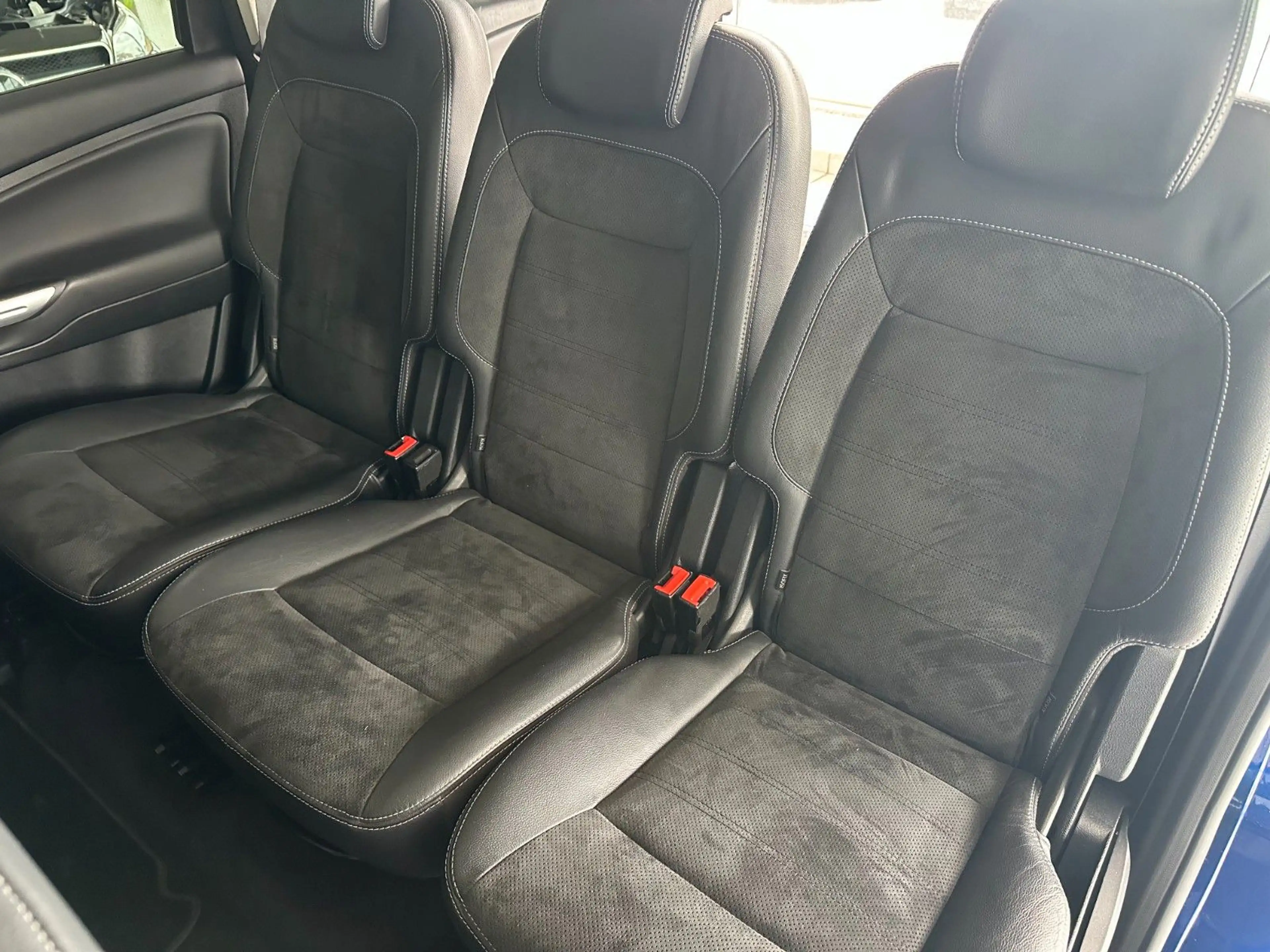 Ford Galaxy Titanium*7-Sitze*PDC*SHZ*Klima*Tempo*LKA* — photo 12