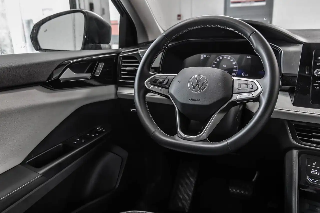 Volkswagen Taos снимка Volkswagen Taos