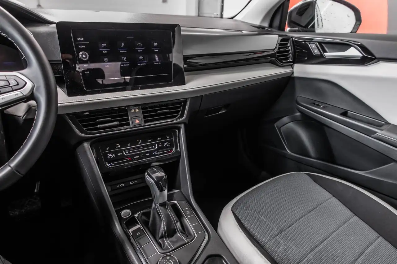 Volkswagen Taos снимка Volkswagen Taos