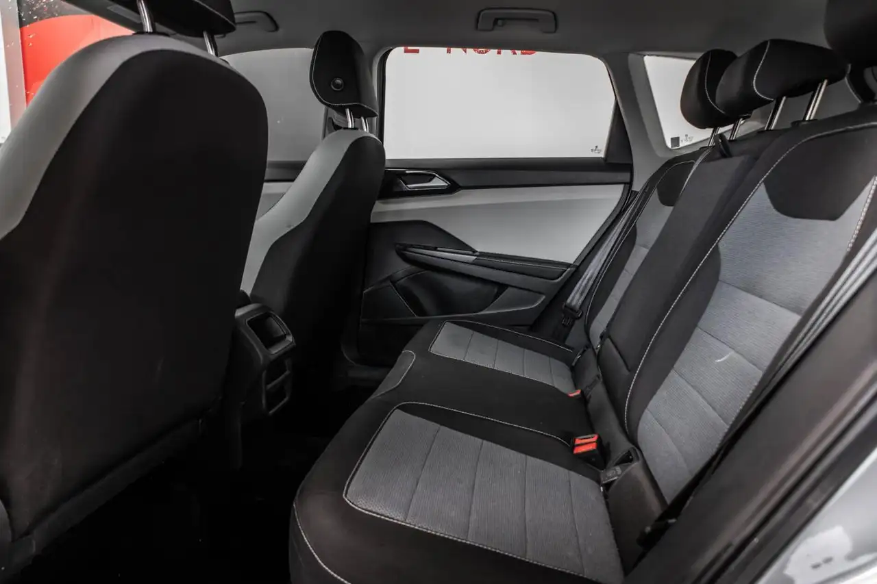 Volkswagen Taos снимка Volkswagen Taos