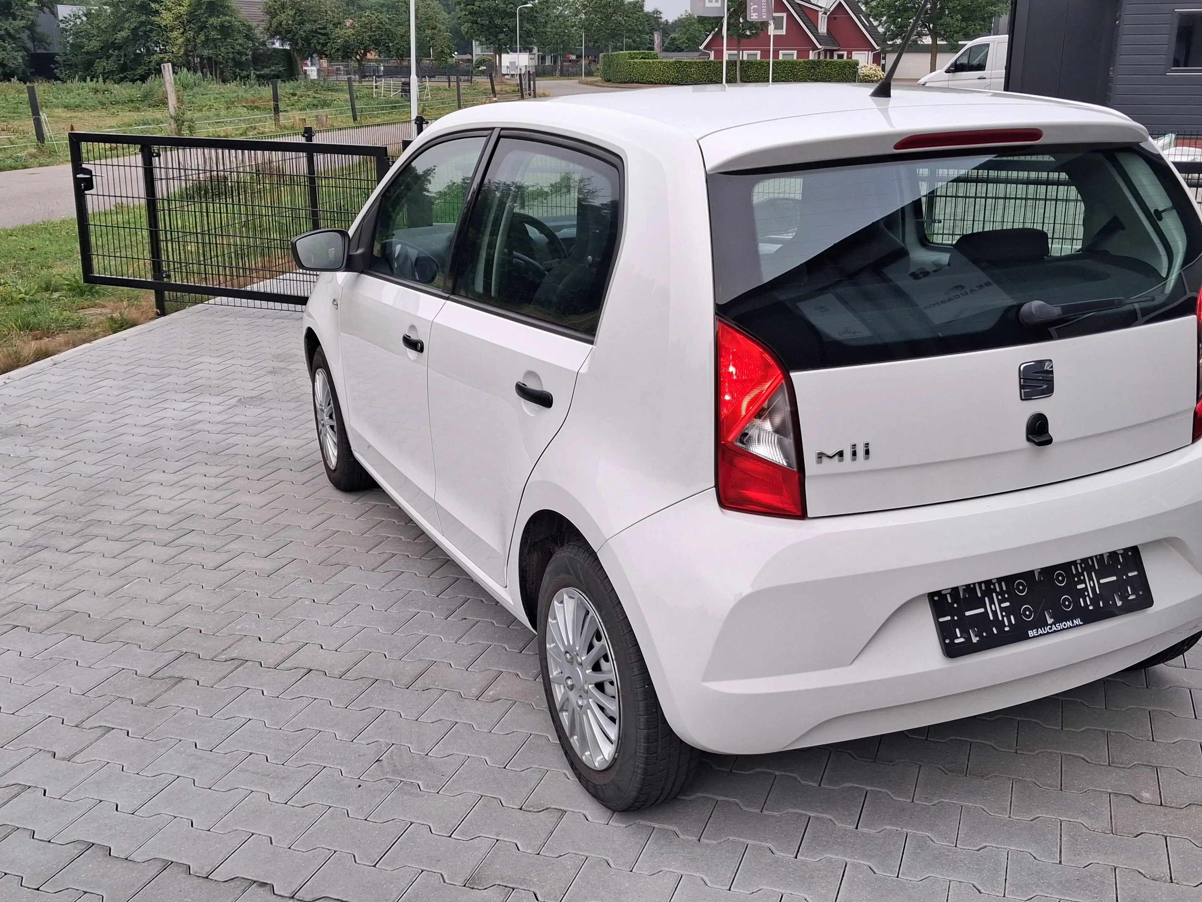 SEAT Mii 1.0 Reference — photo 4