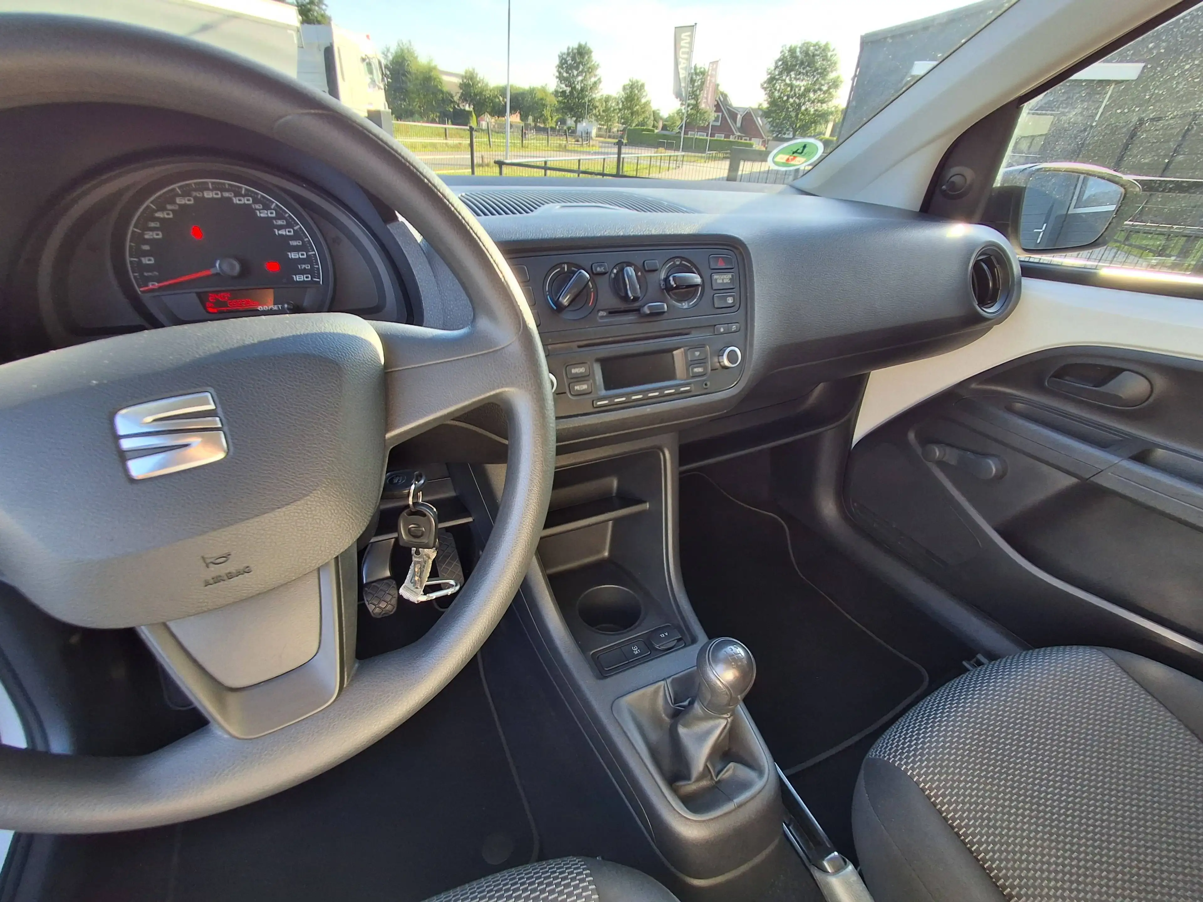 SEAT Mii 1.0 Reference — photo 14