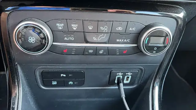 Ford Ecosport view 27