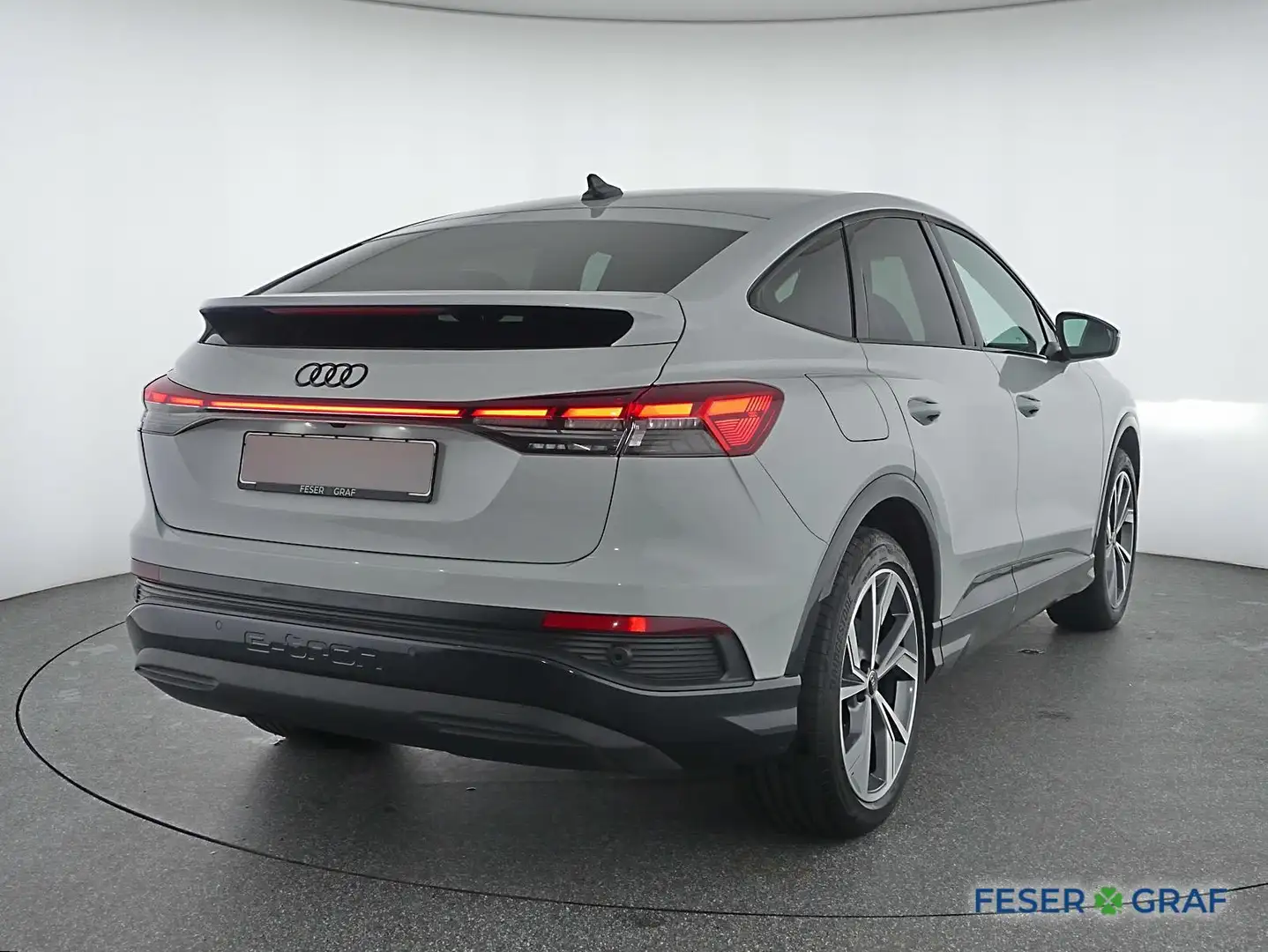 Audi Q4 e-tron Sportback 40 advanced Matrix,Navi,Sportsitze Weiß - 2