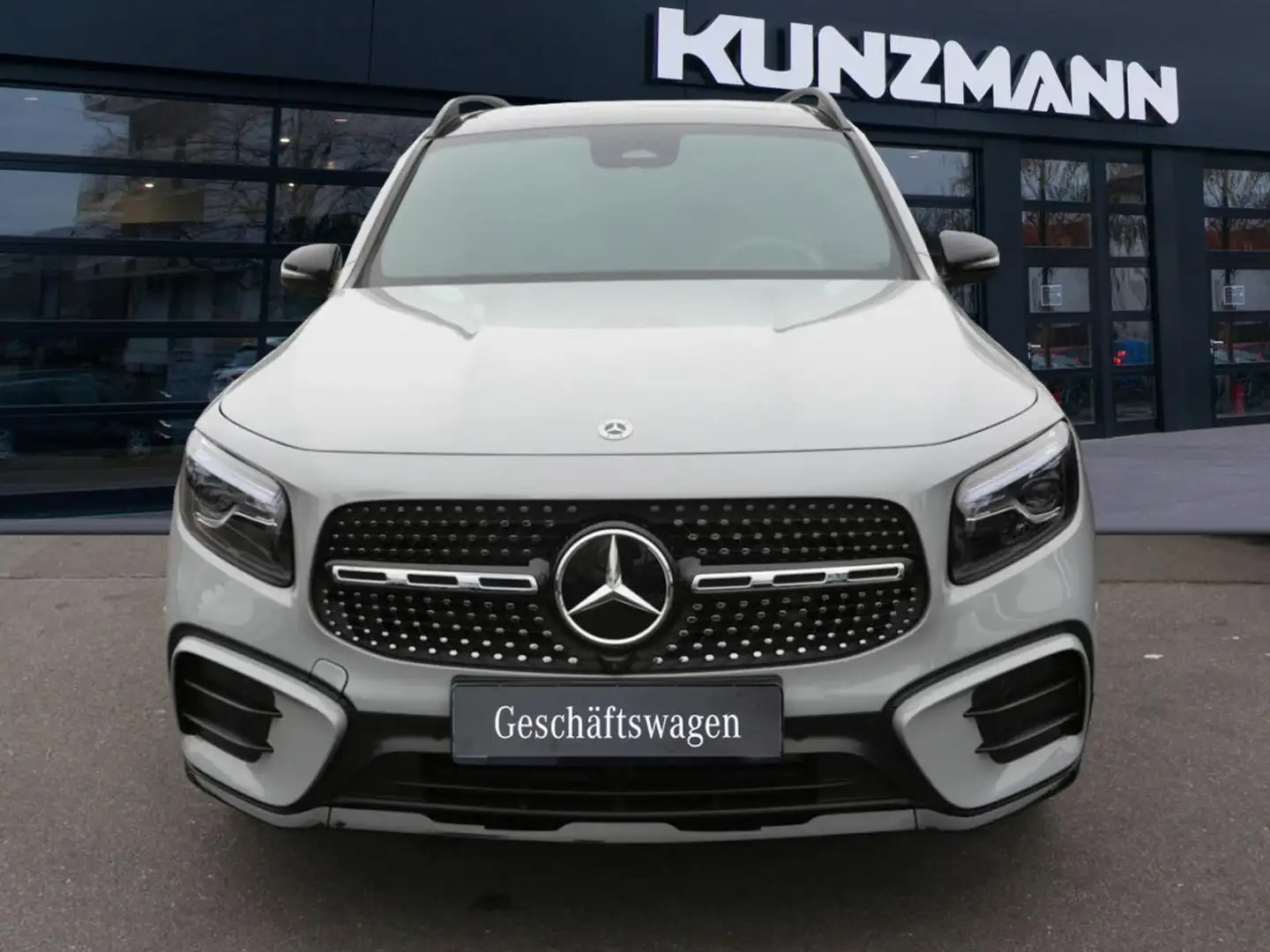 Mercedes-Benz GLB 220 d 4MATIC Night Panorama Distronic 360° Grau - 2