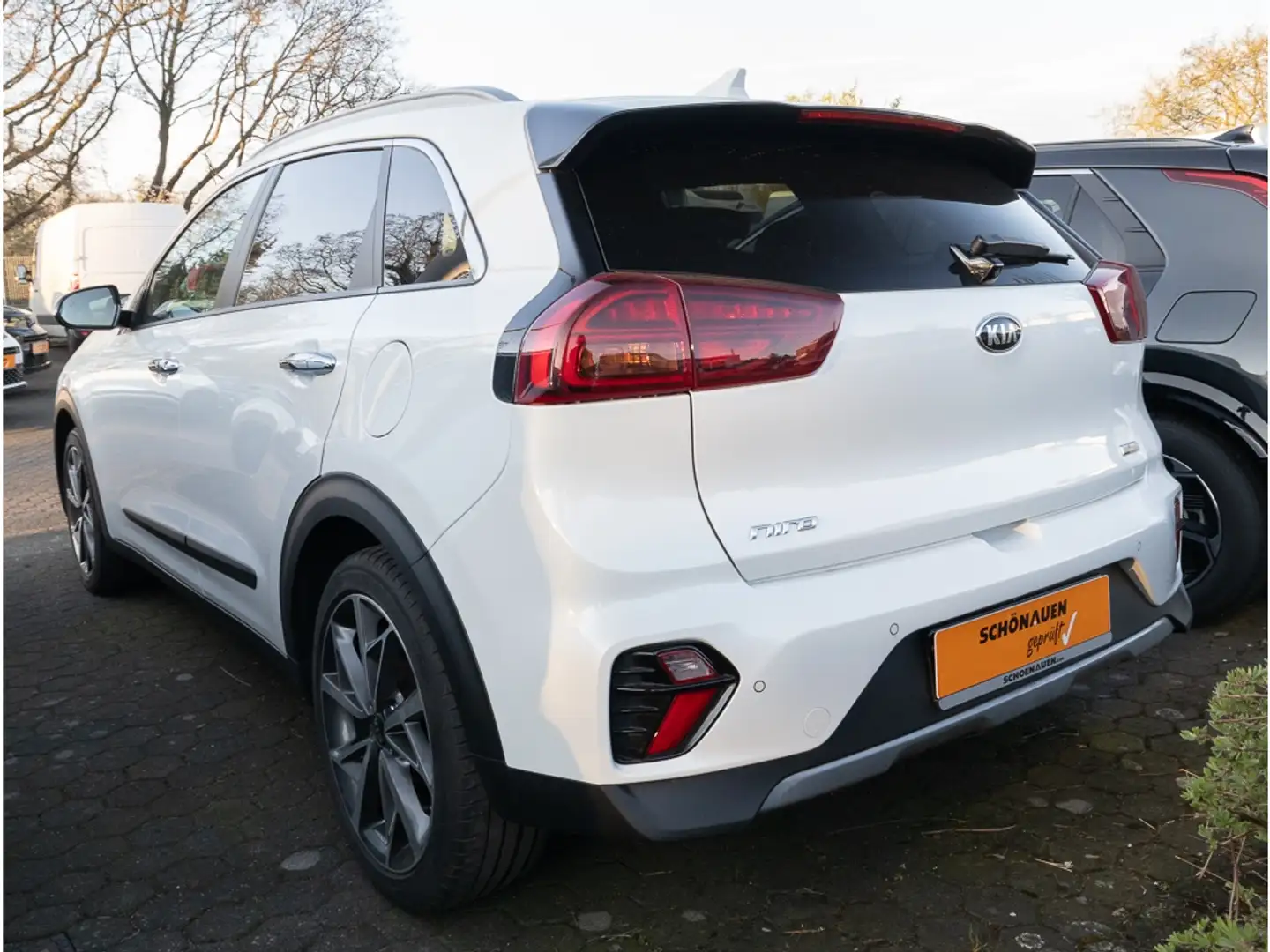Kia Niro SPIRIT 1.6 GDI HEV AUT. +S/LHZ+NAVI+RFK+MET Weiß - 2