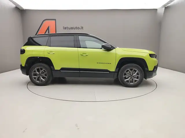Jeep Compass view 11
