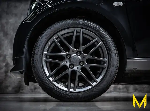 smart Fortwo view 11