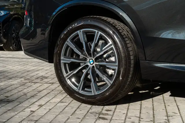 BMW X5 X5 view 10