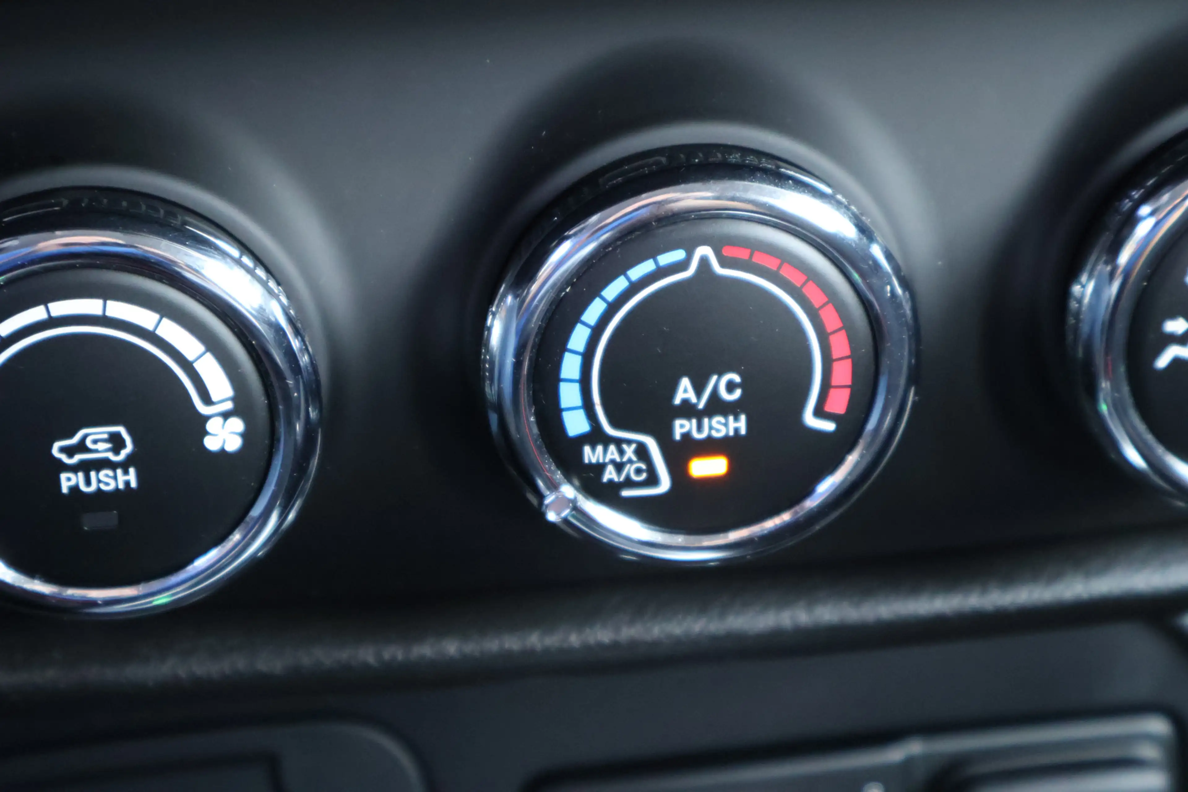 Jeep Renegade 1.4 MultiAir Longitude NL-auto / AUTOMAAT — photo 7