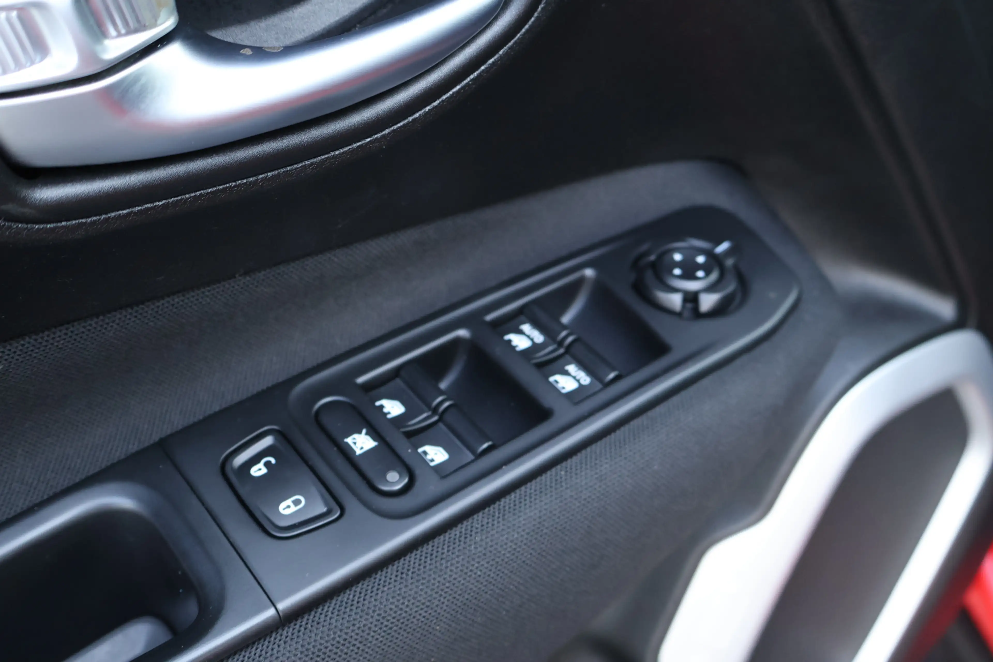Jeep Renegade 1.4 MultiAir Longitude NL-auto / AUTOMAAT — photo 11