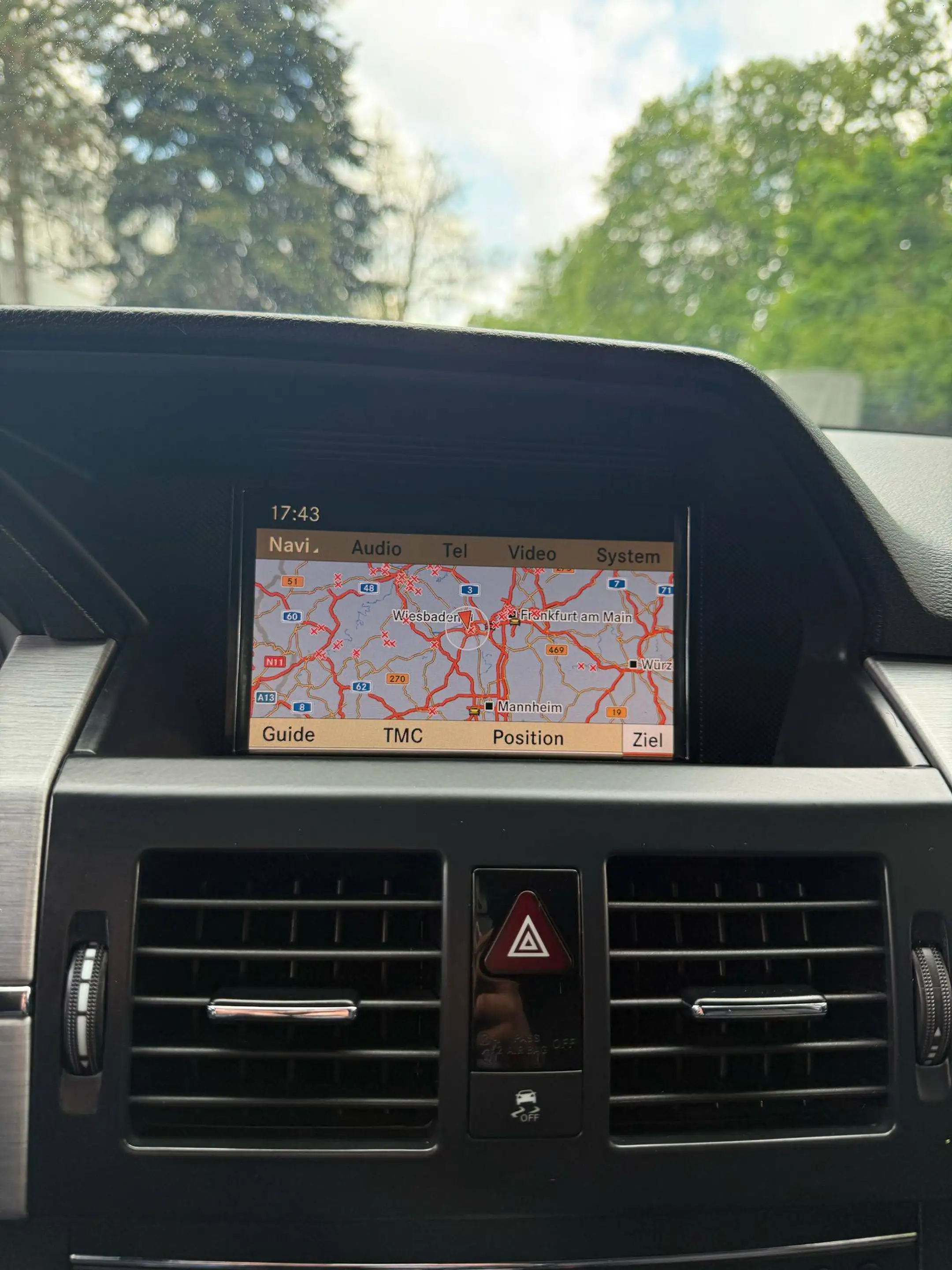 Mercedes-Benz GLK 250 AMG LINE 4Matic *TEMPOMAT*AHK*EINPARKHILFE*KAMERA* — photo 14