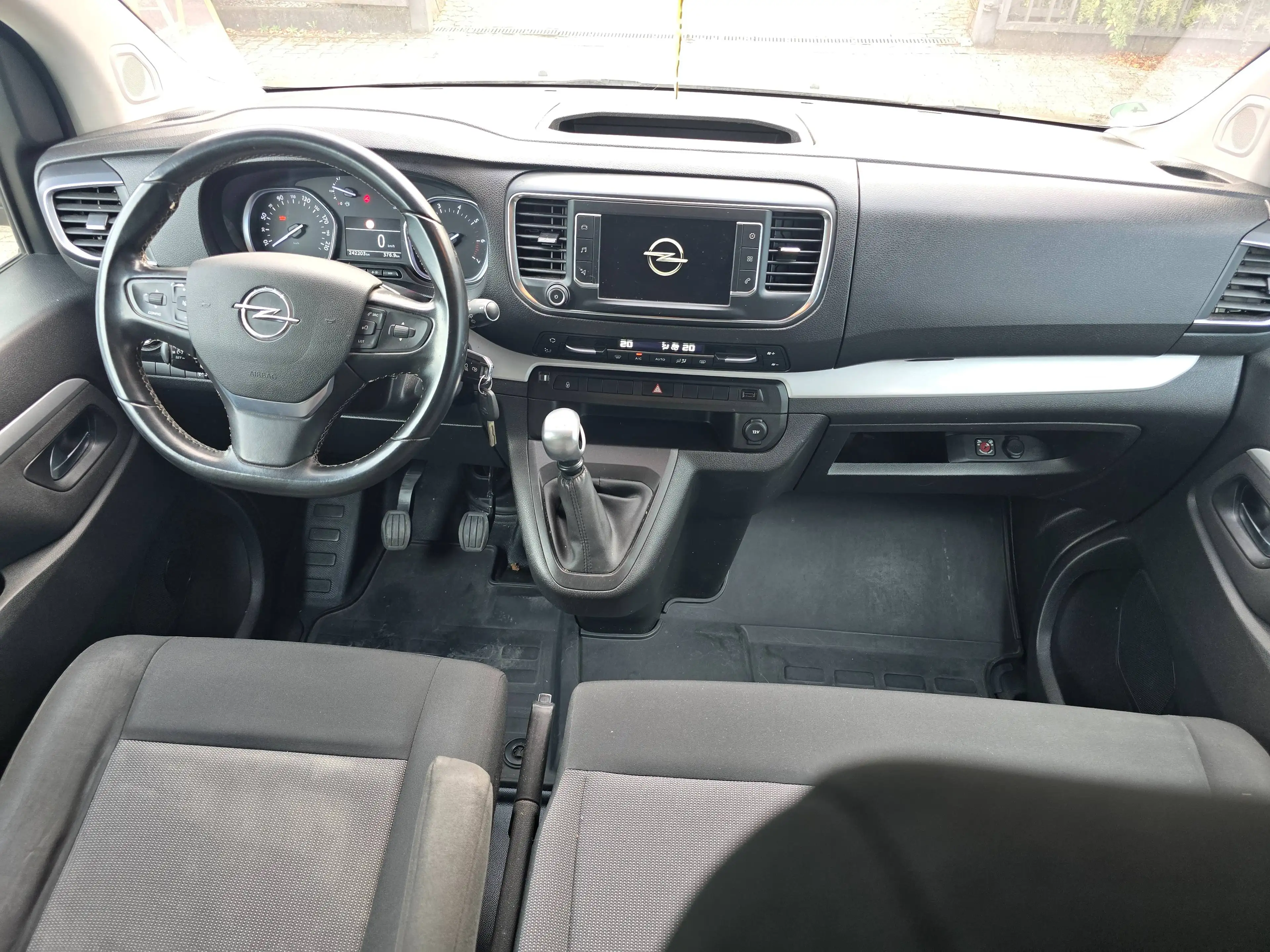 Opel Zafira Life Selection L (L3) — photo 10