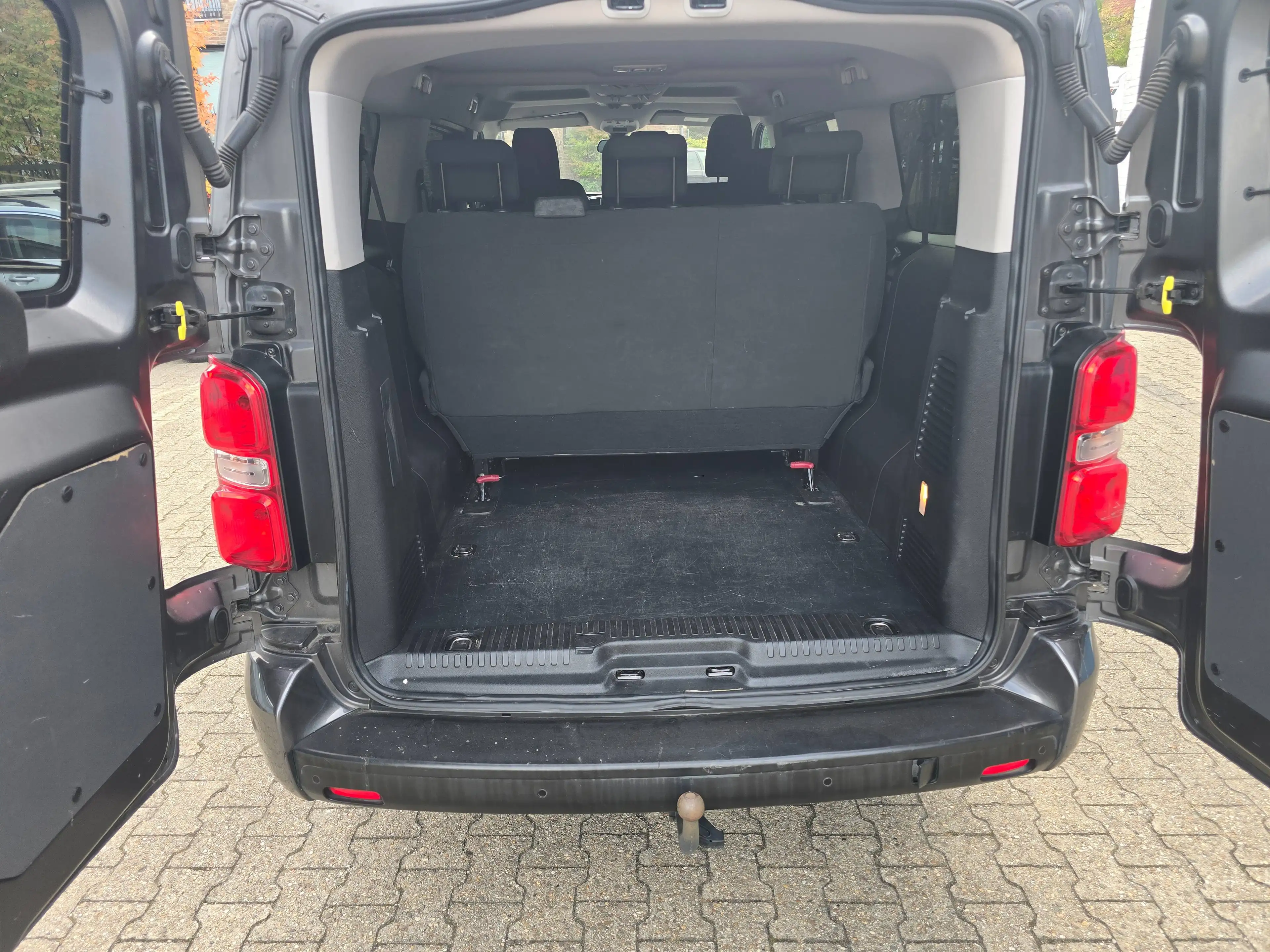 Opel Zafira Life Selection L (L3) — photo 8