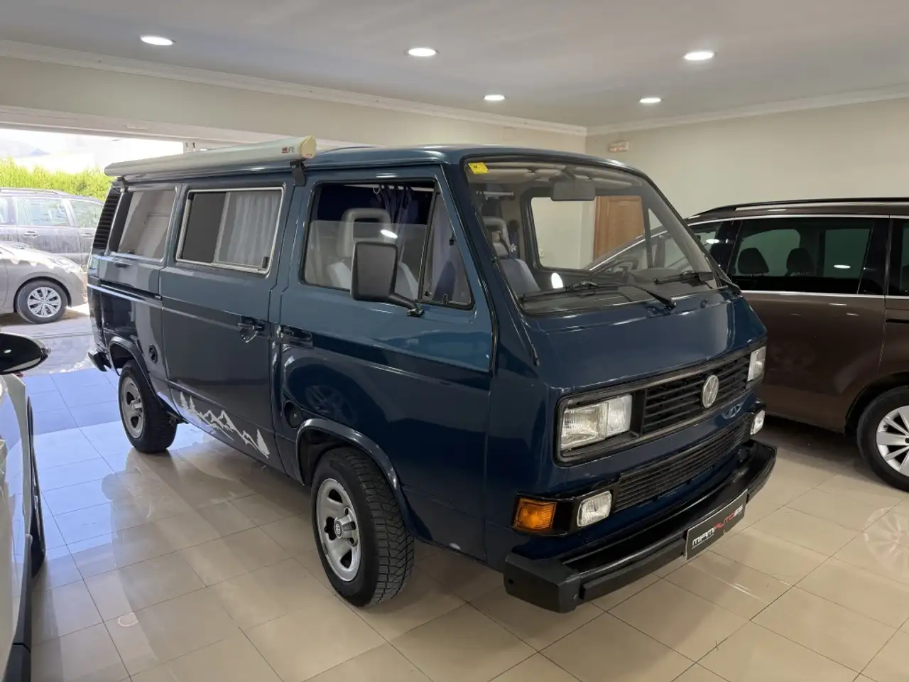 VOLKSWAGEN Caravelle Monovolumen Manual de 4 Puer, foto 2
