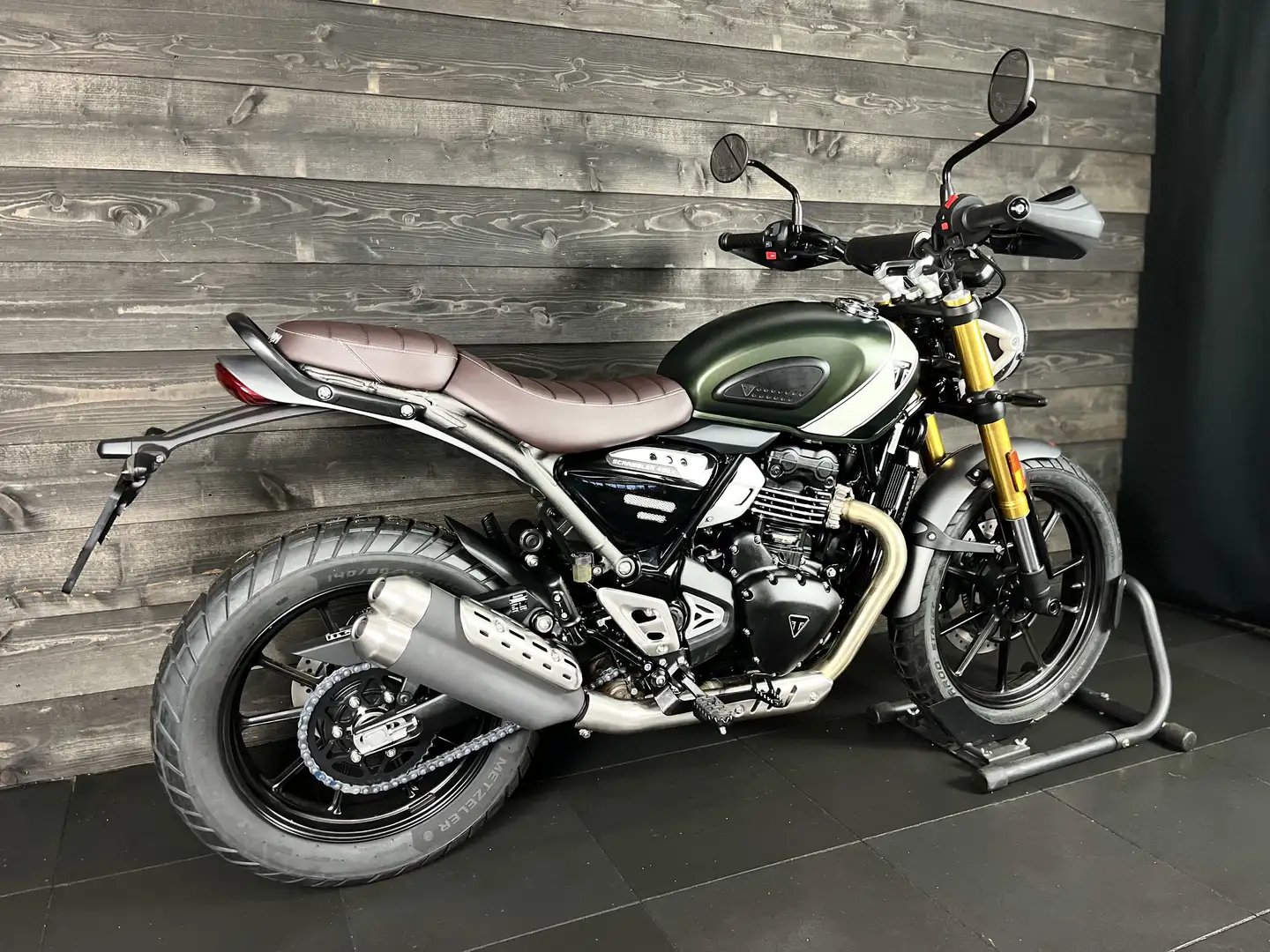 Triumph Scrambler 400 X MATT KHAKI Zöld - 2