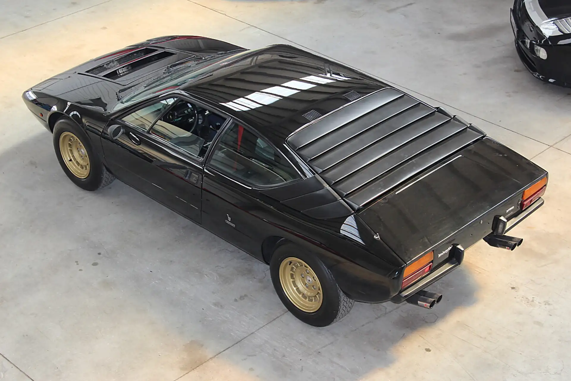 람보르기니 Urraco 2+2 1973 검정 사진 6
