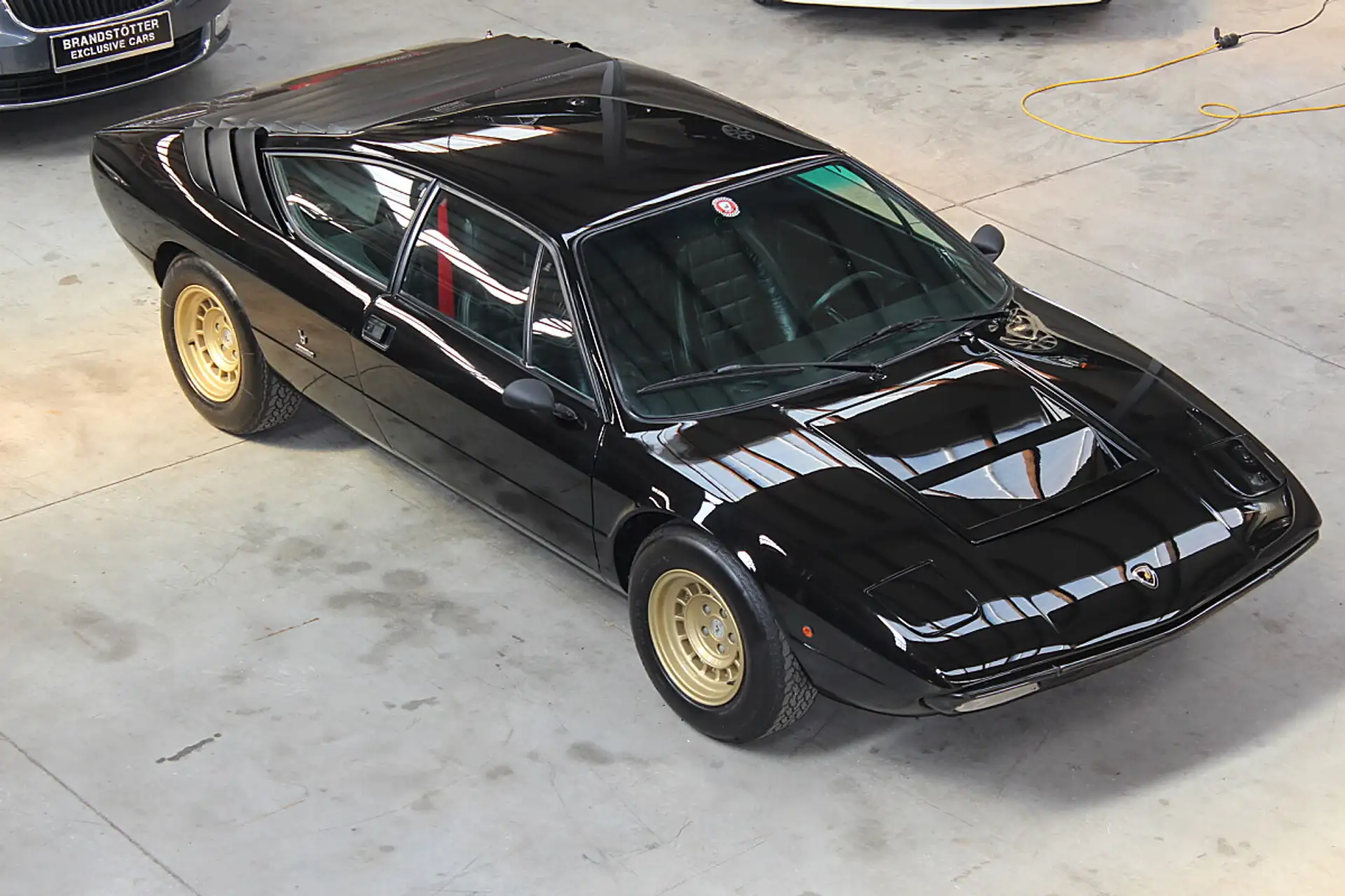 람보르기니 Urraco 2+2 1973 검정 사진 2