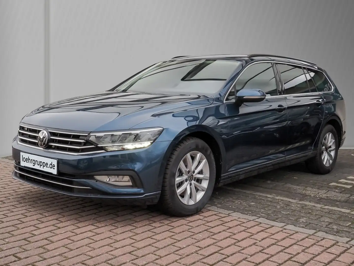 Volkswagen Passat Variant 1.5 TSI DSG Business 16" AHK AppConnect Navi Si... Blau - 2