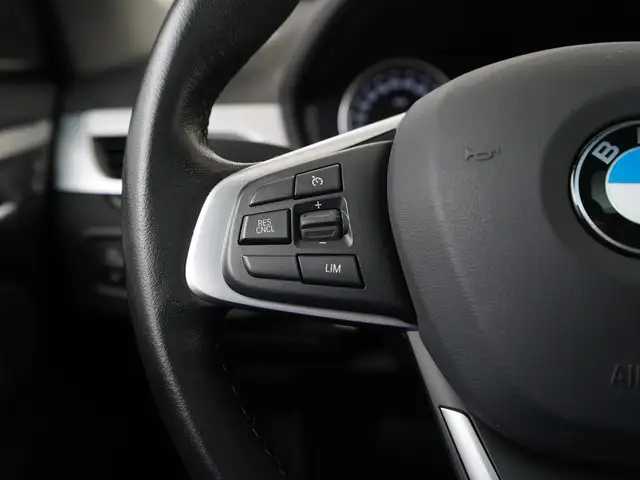 BMW X1 view 9