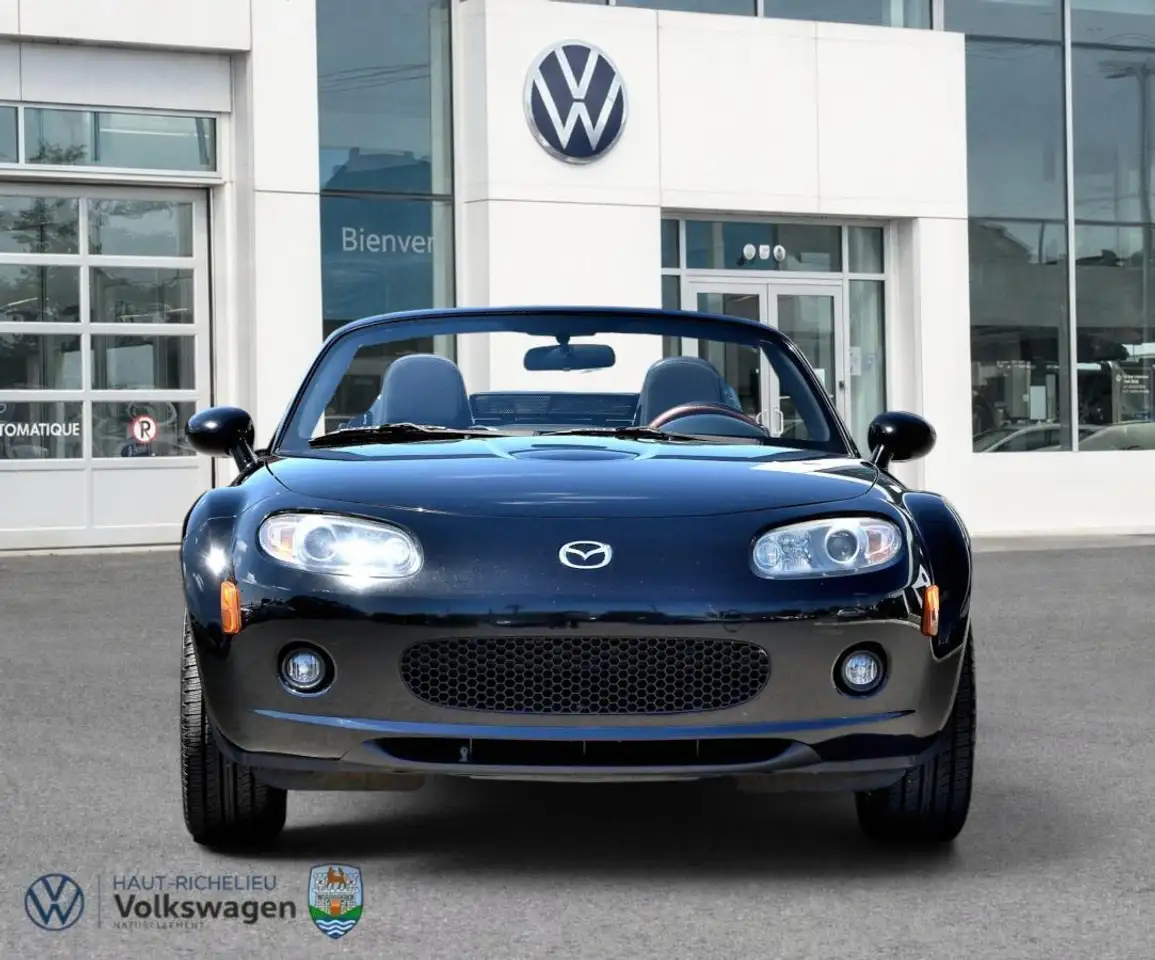 Mazda MX-5 Miata снимка Mazda MX-5 Miata