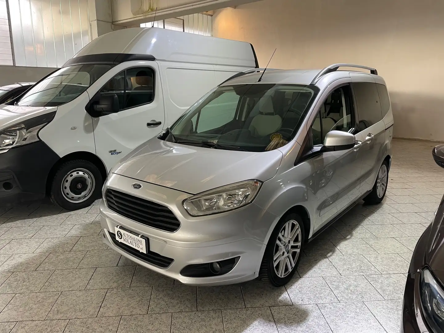 Ford Tourneo Courier 1.5 TDCI 75 CV Titanium Navy Argento - 1